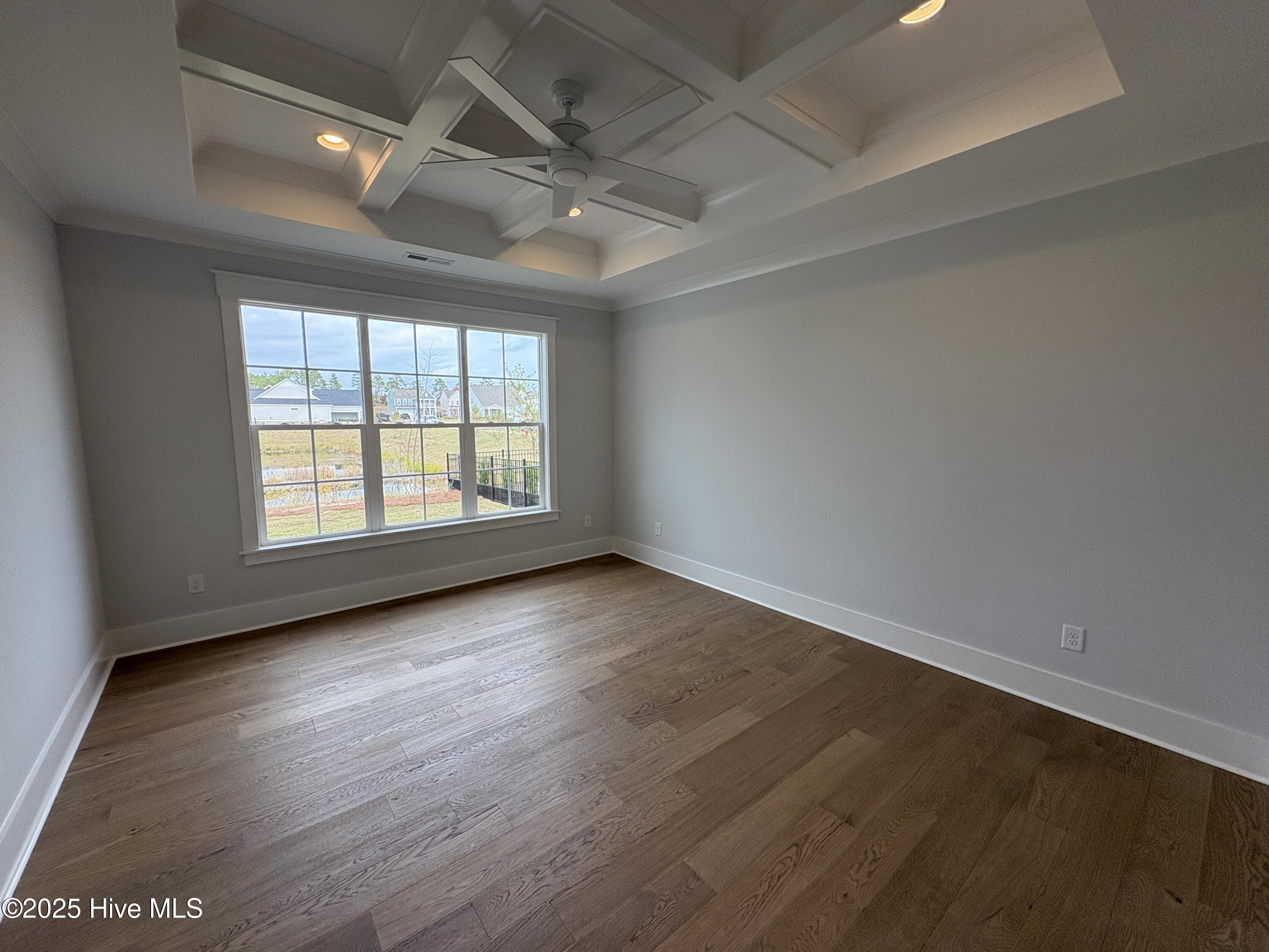 100521777 | Photo 31