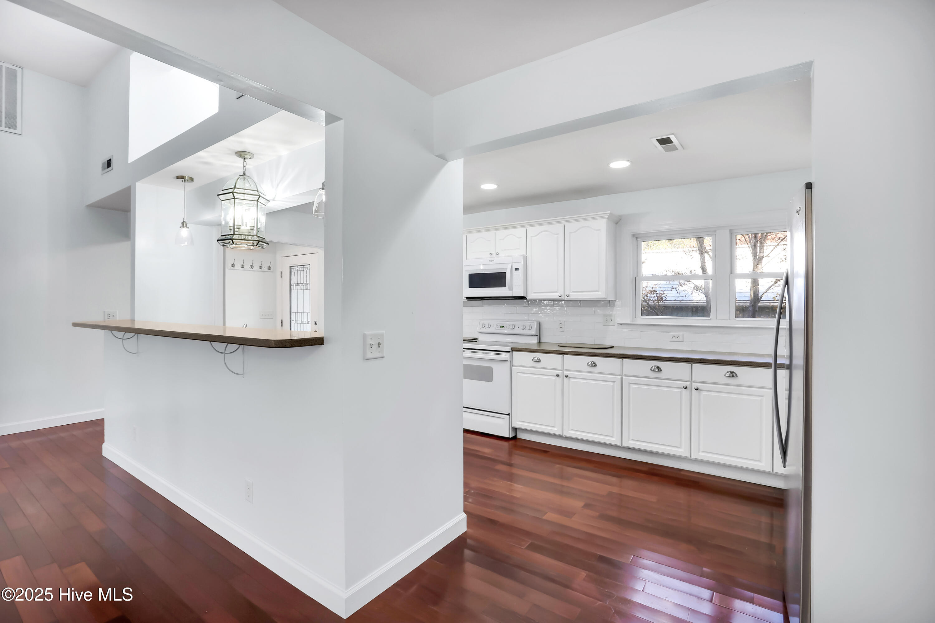 100543025 | Photo 13