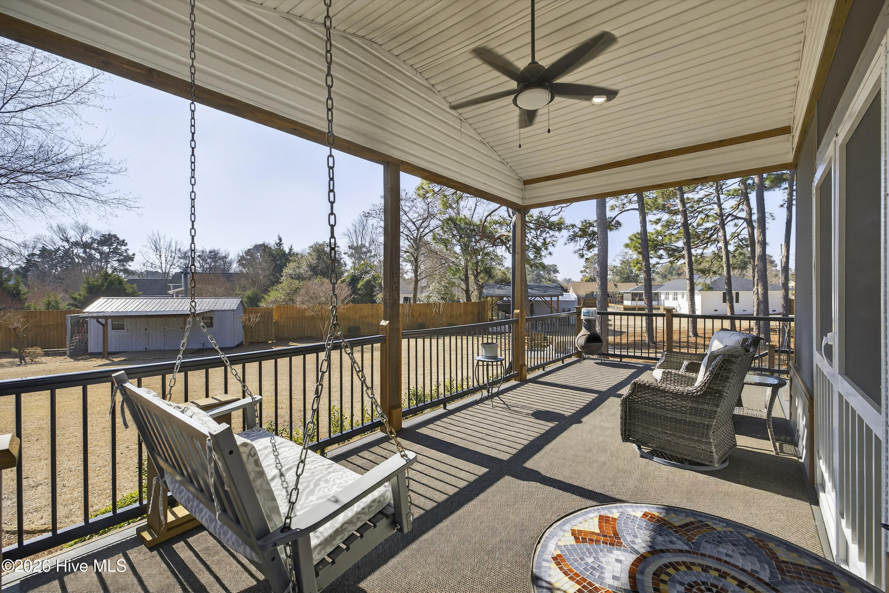 100553649 | Photo 33