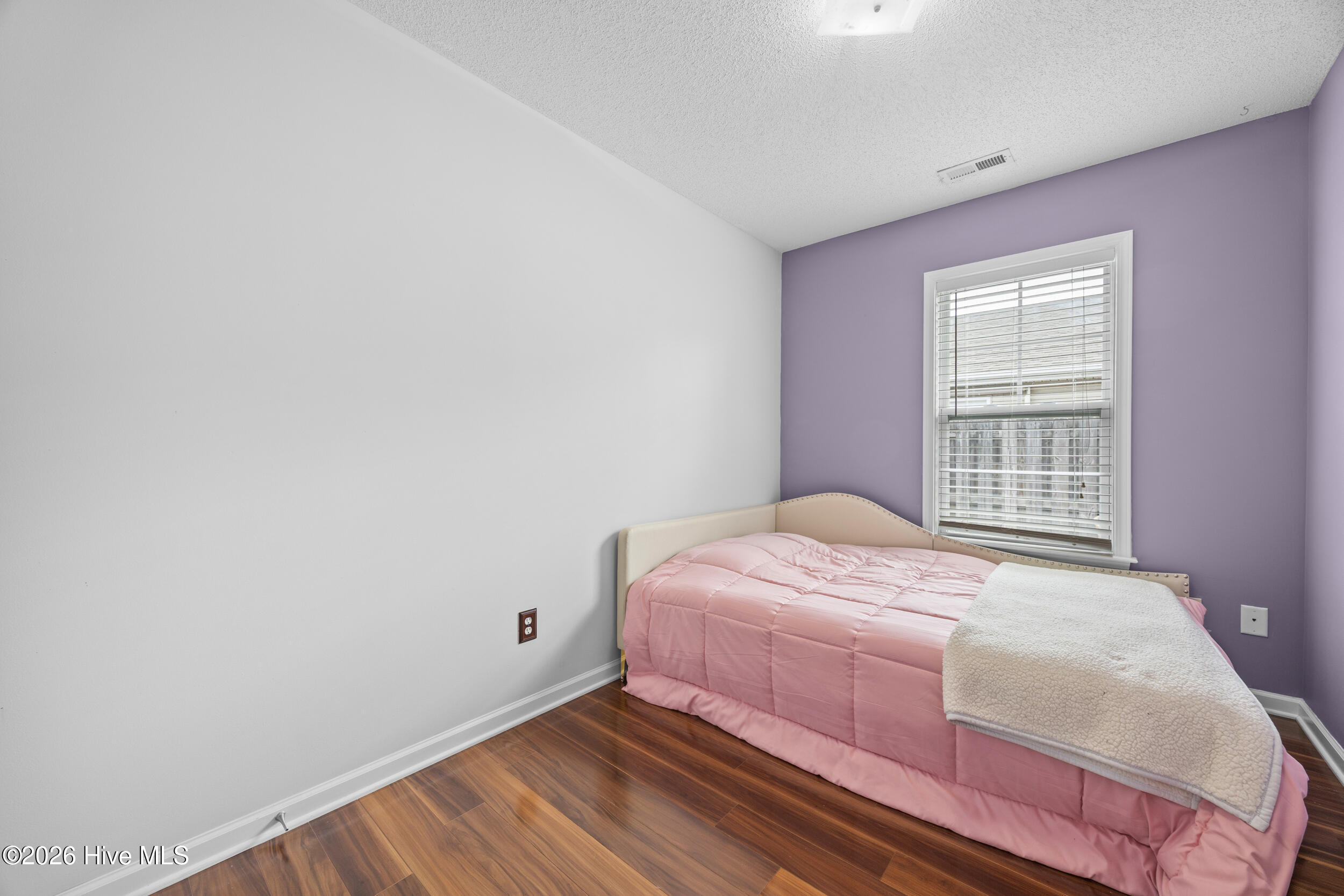 100559991 | Photo 13