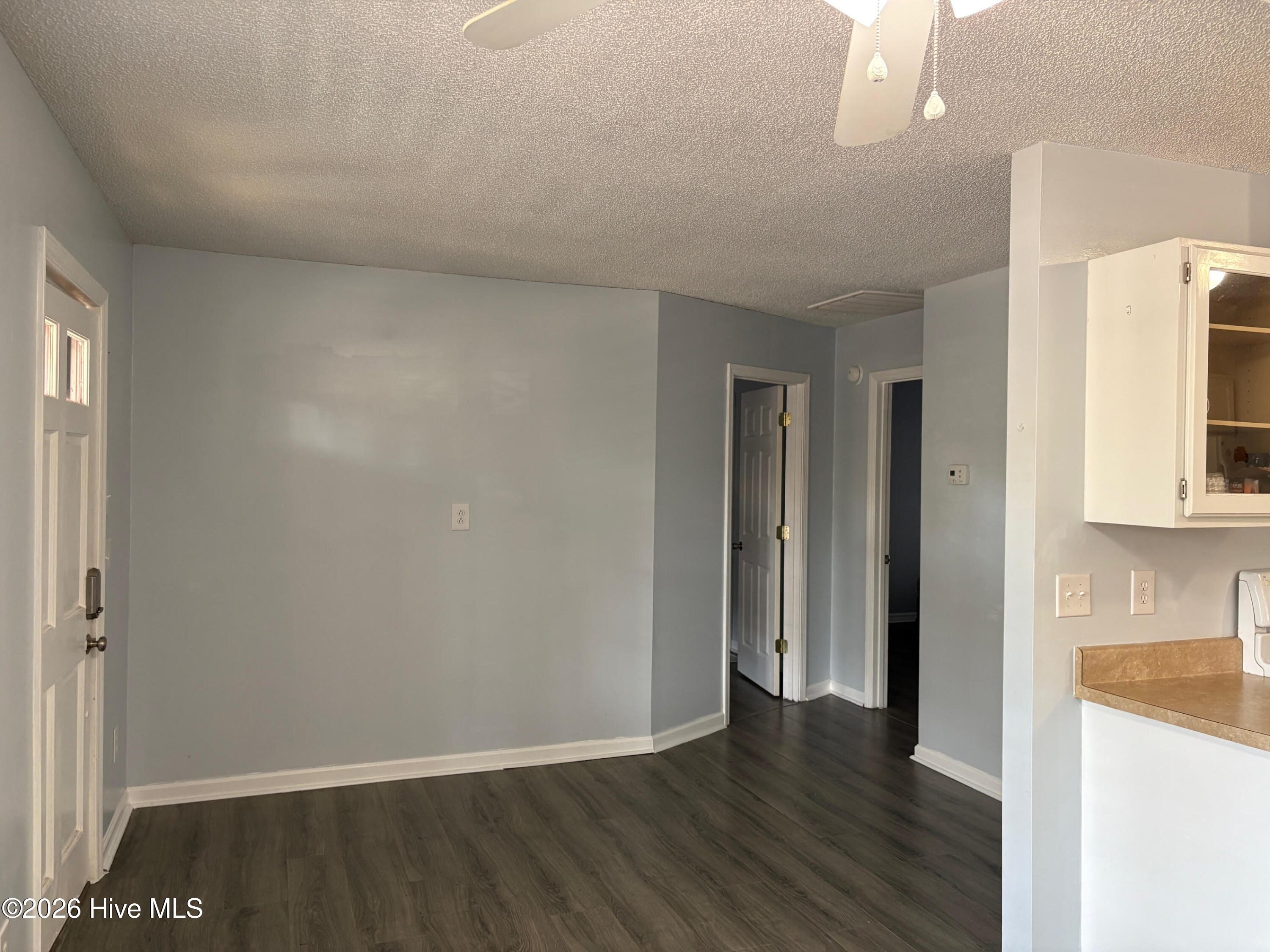 100557287 | Photo 26