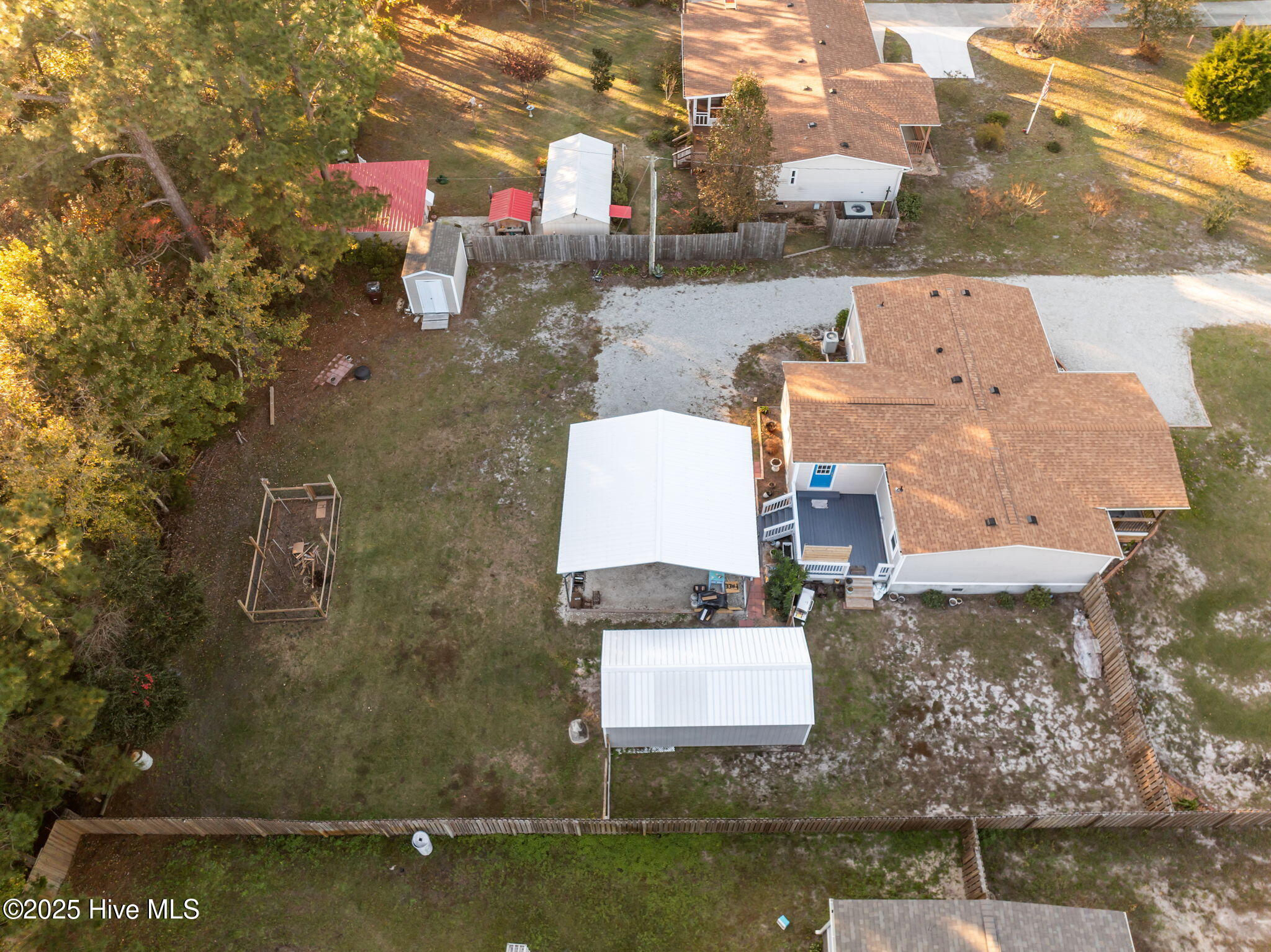 100540972 | Photo 39