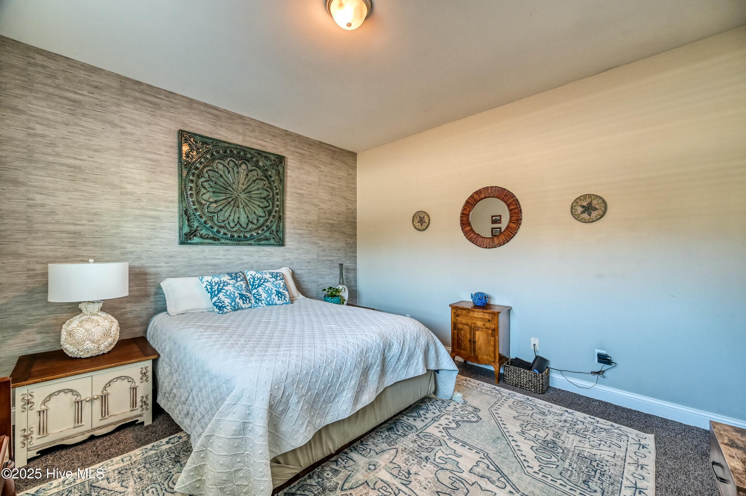 100561132 | Photo 38