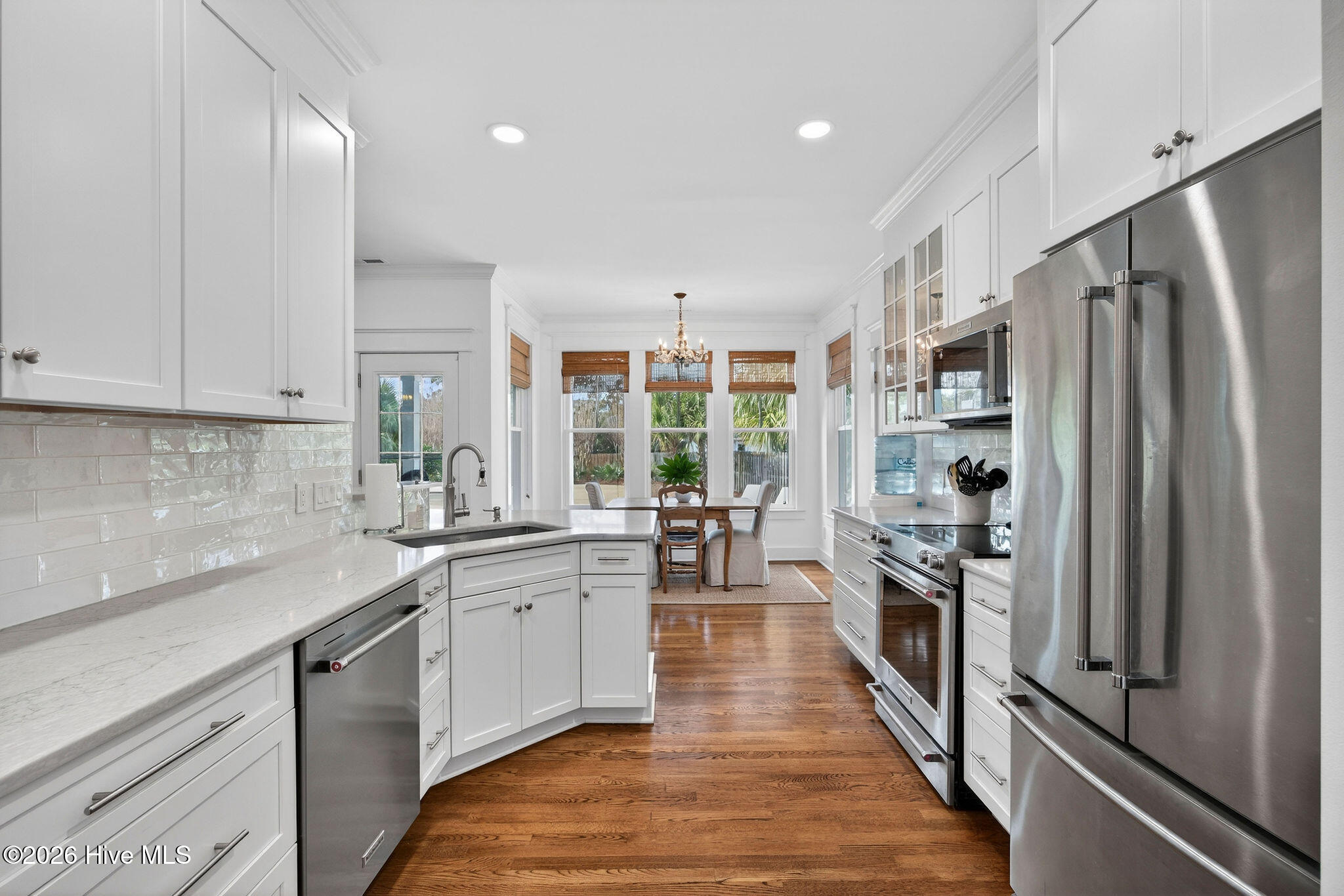 100551466 | Photo 13