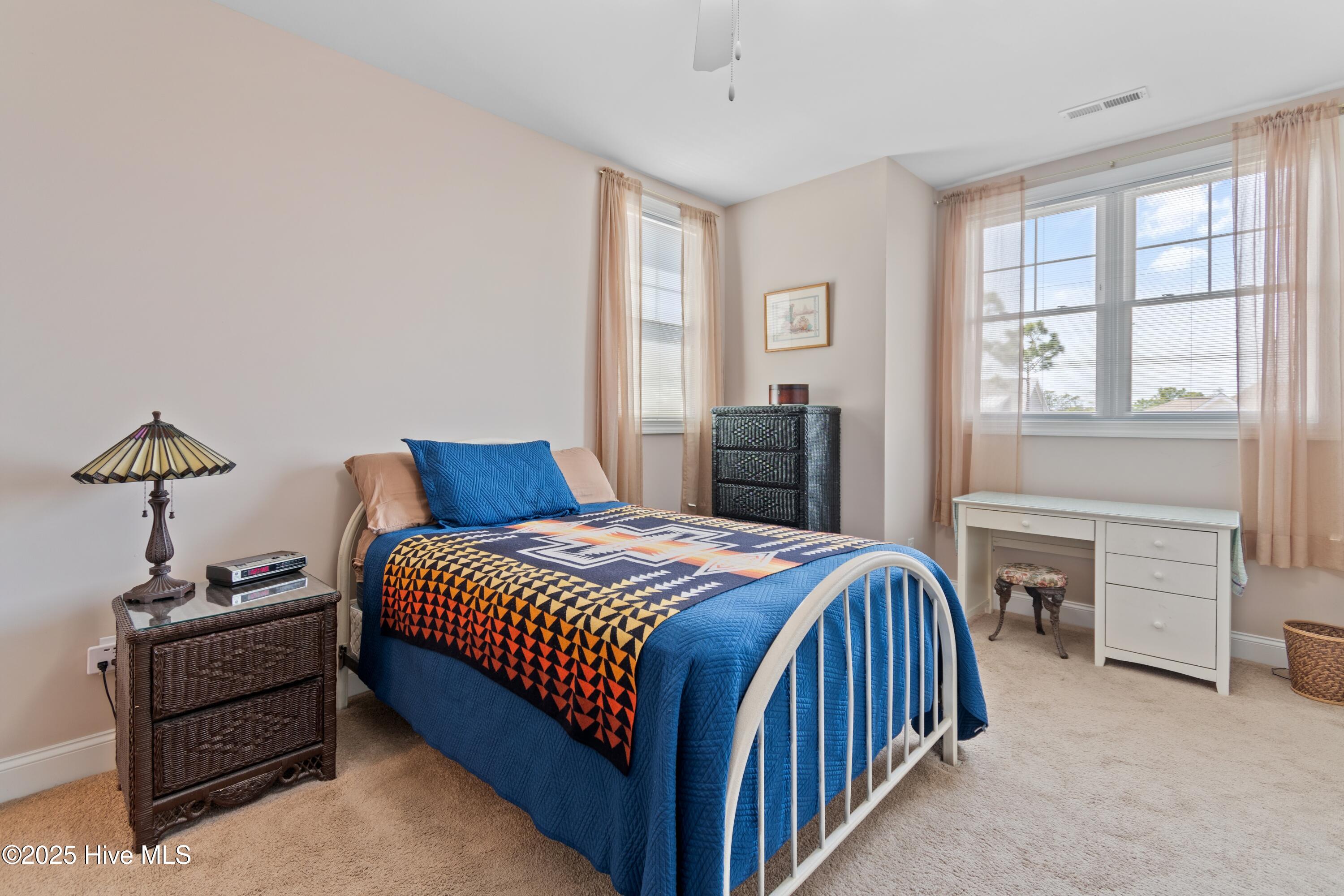 100497358 | Photo 31