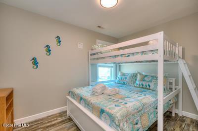 100547319 | Photo 36