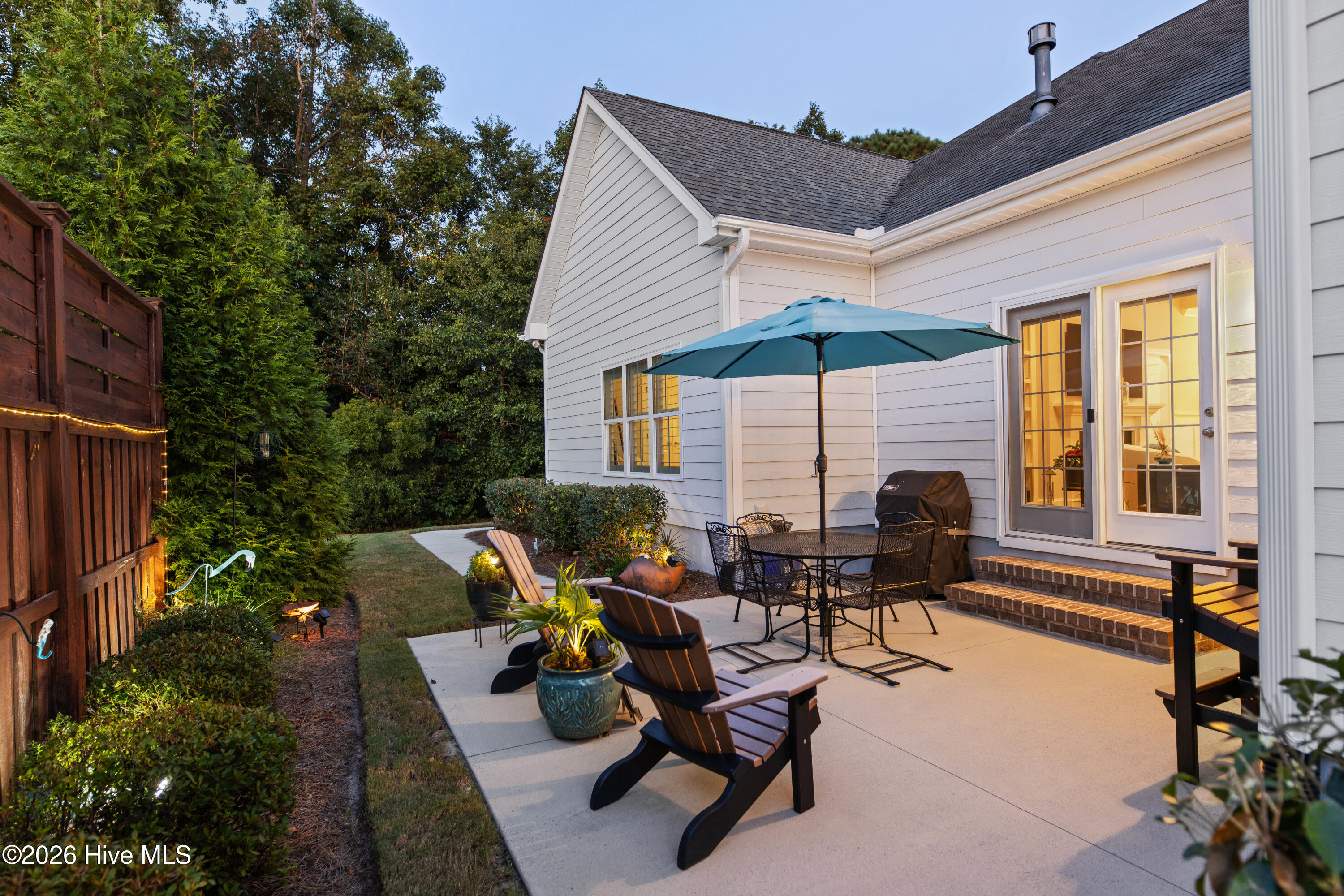 100554937 | Photo 38