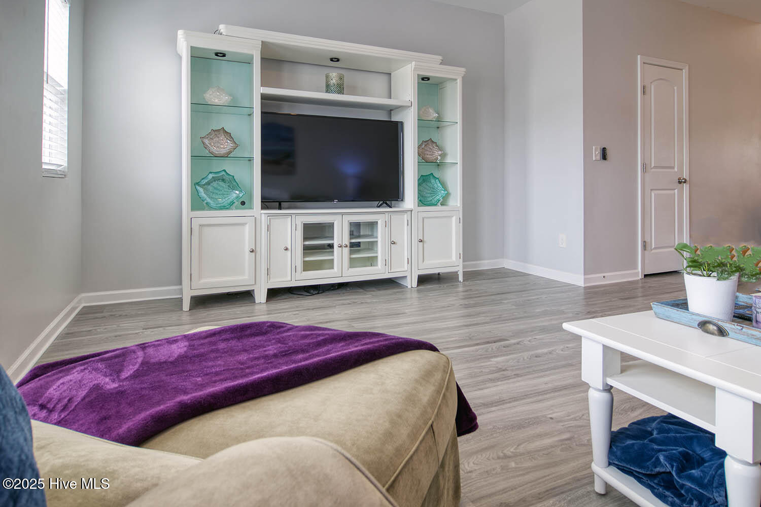 100495434 | Photo 16