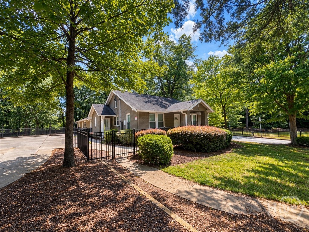 Property at 895 Oglethorpe Avenue