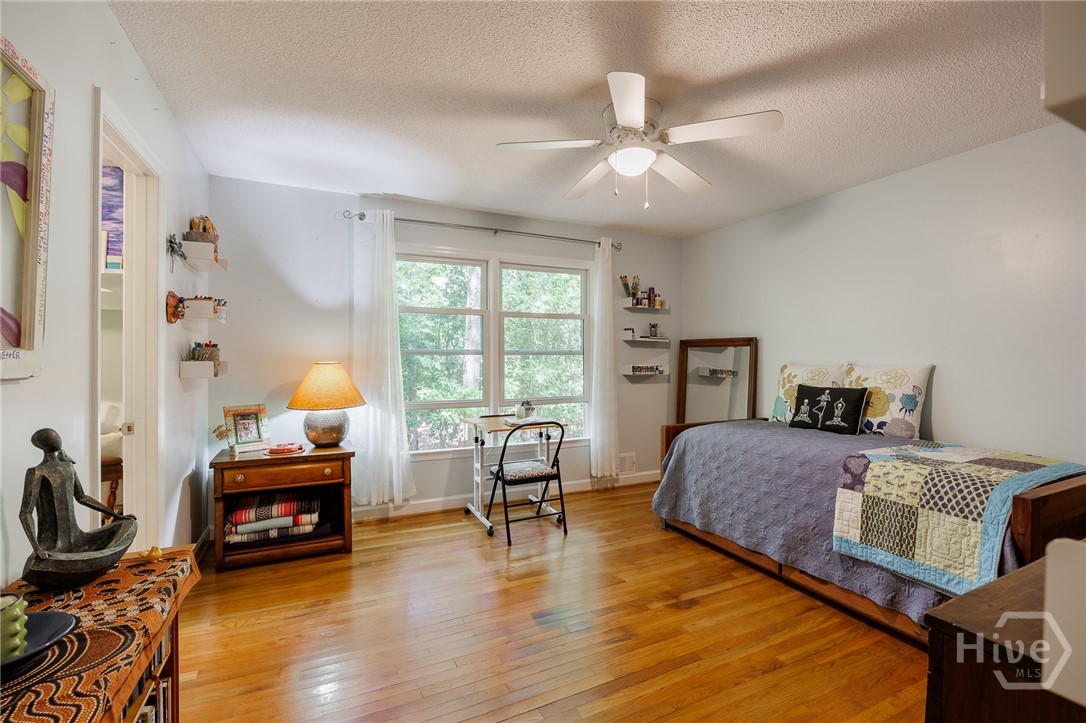 117 Gibbons Place