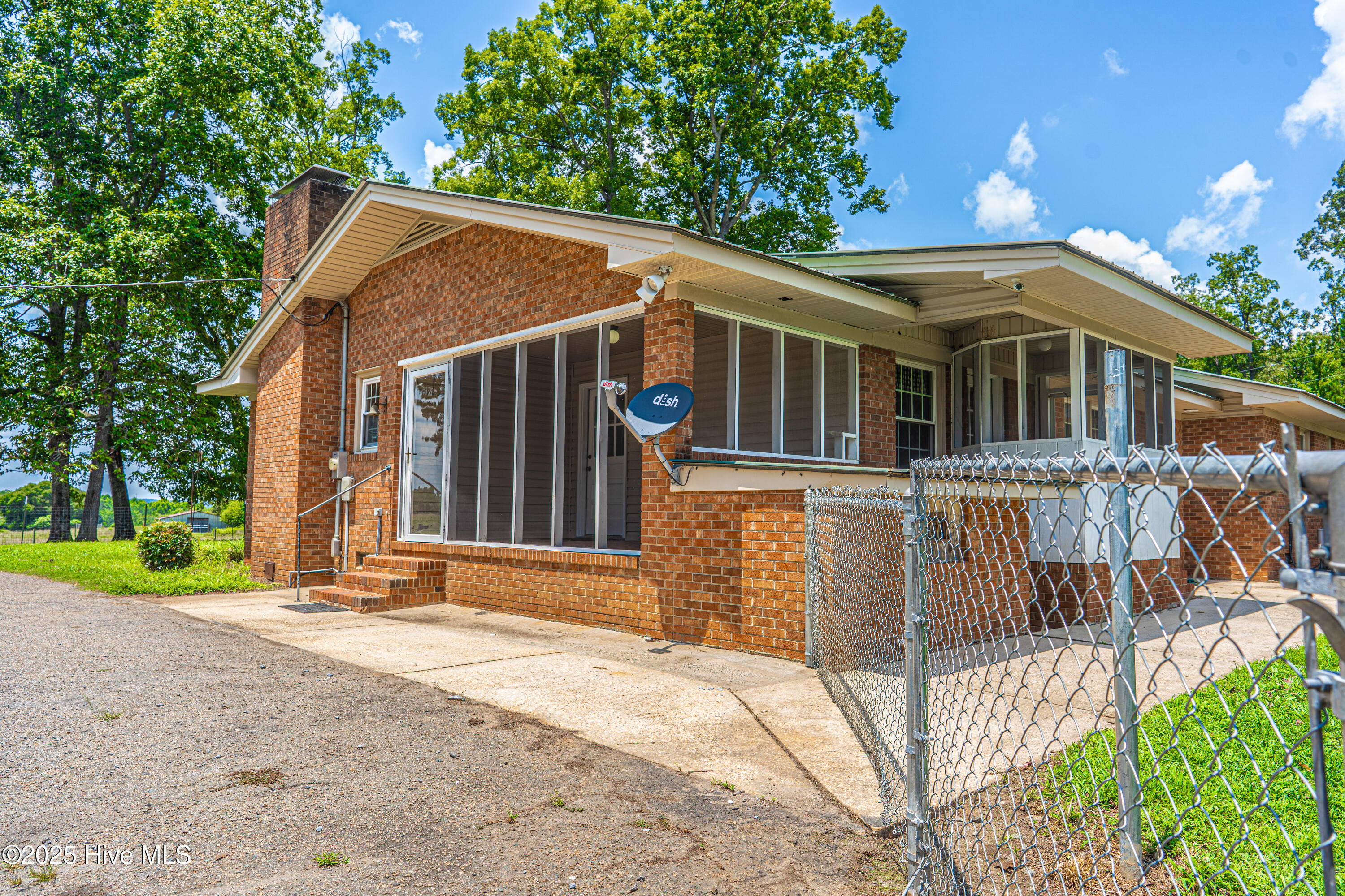 383 Lakey Siding Road