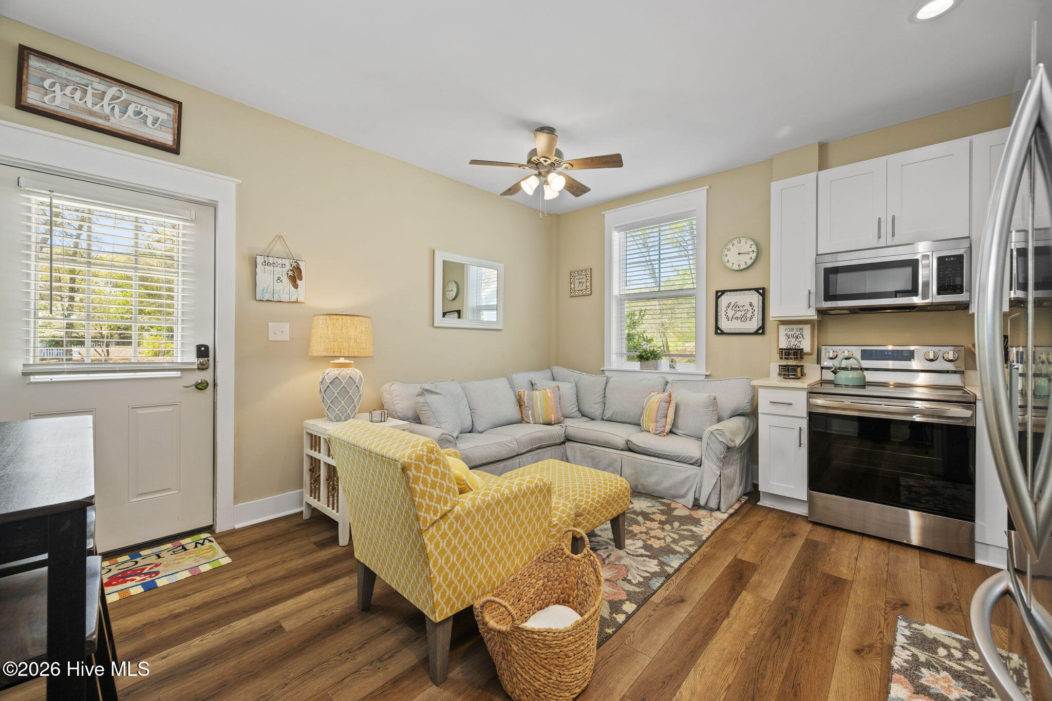 100565691 | Photo 44