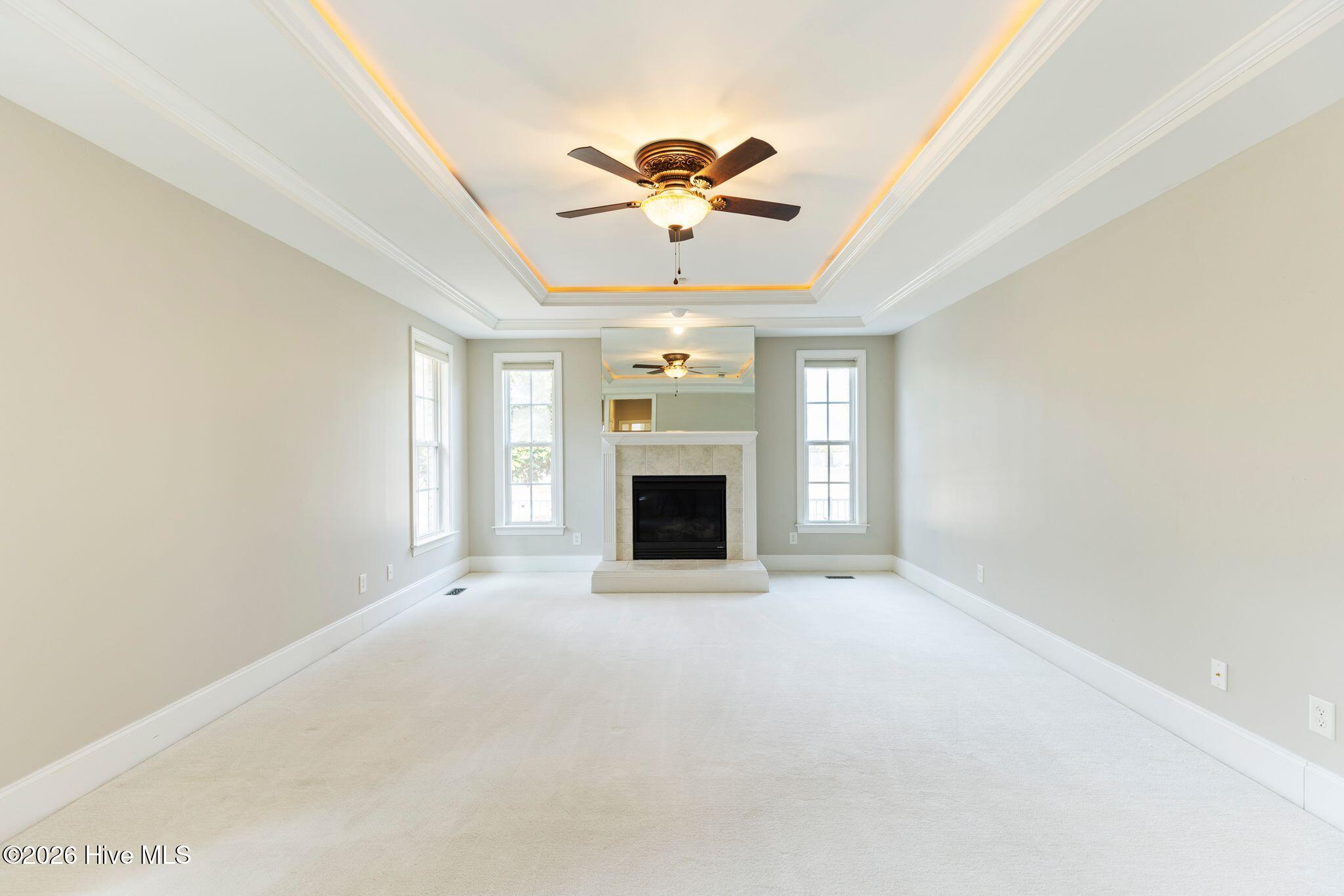 100553307 | Photo 43