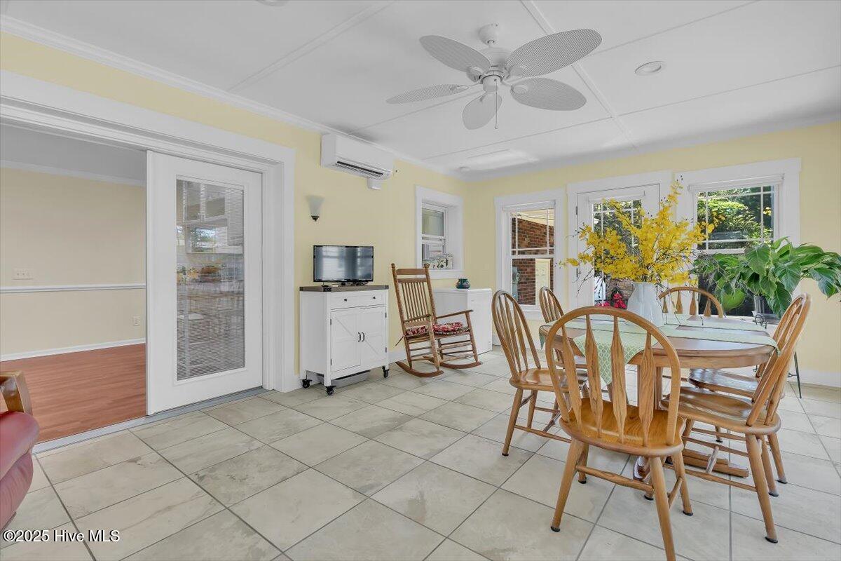 100542832 | Photo 26