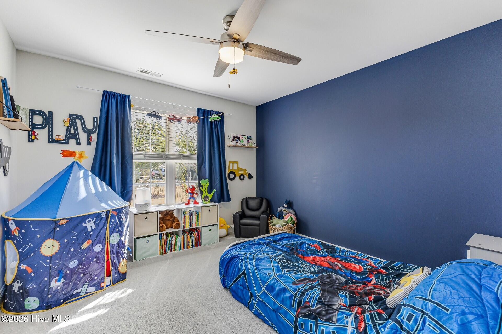 100548177 | Photo 18