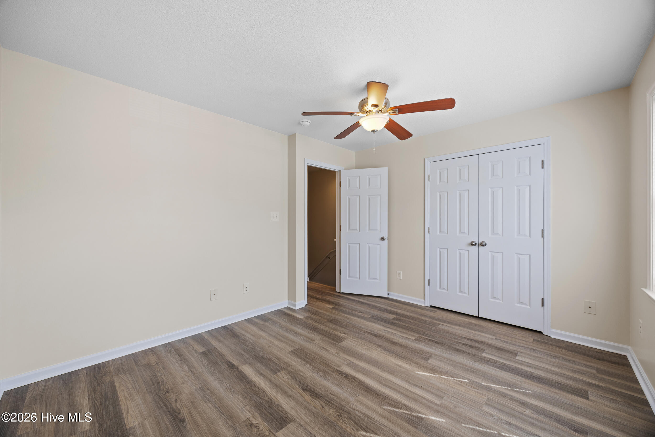 100552450 | Photo 23