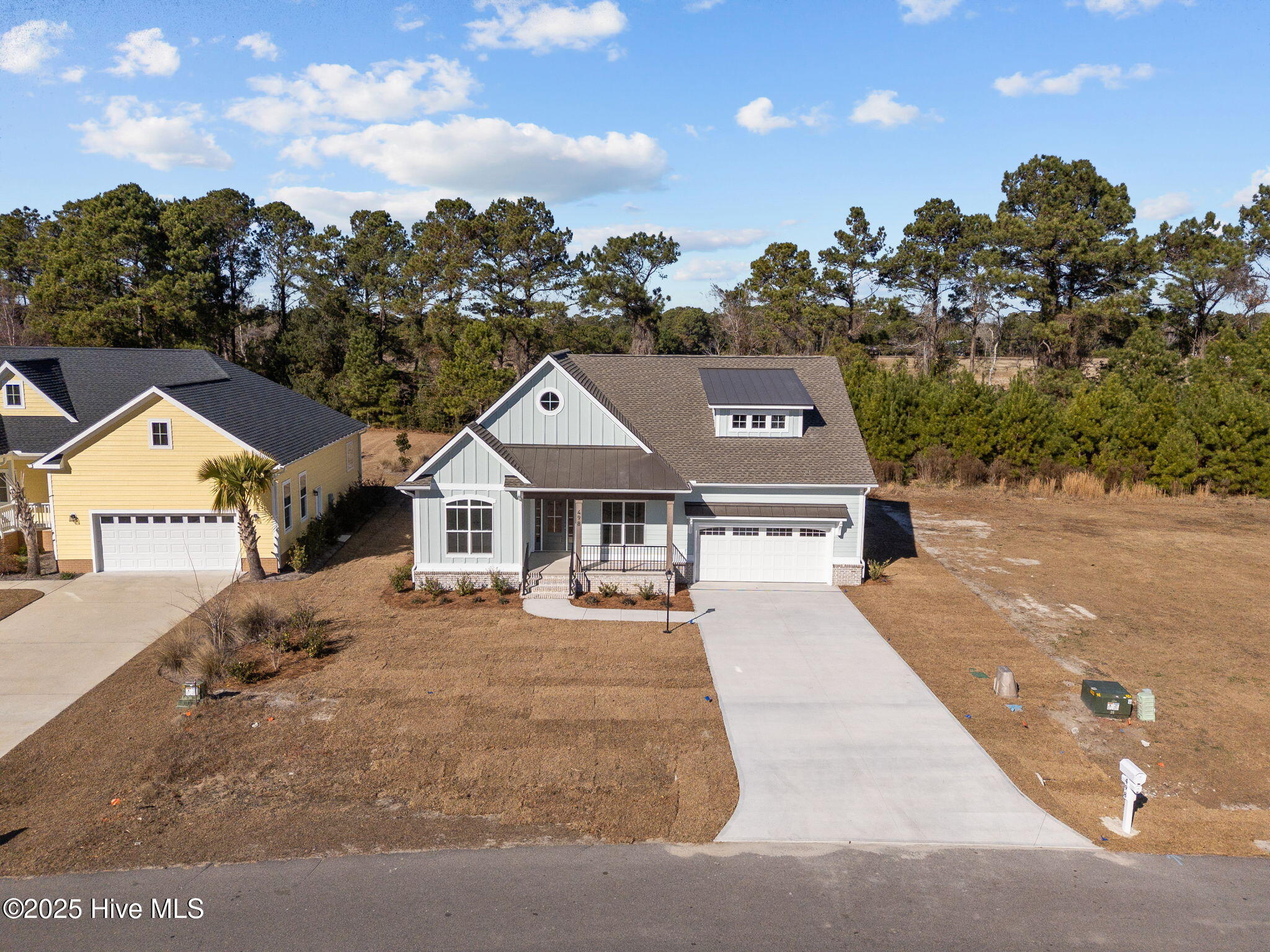 100532112 | Photo 48