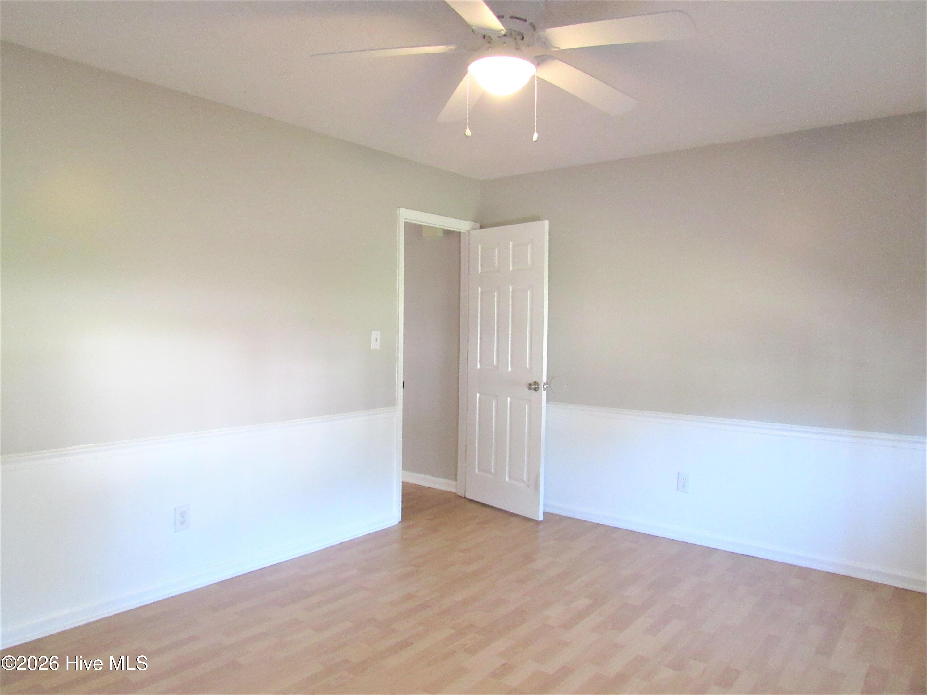 100558219 | Photo 20