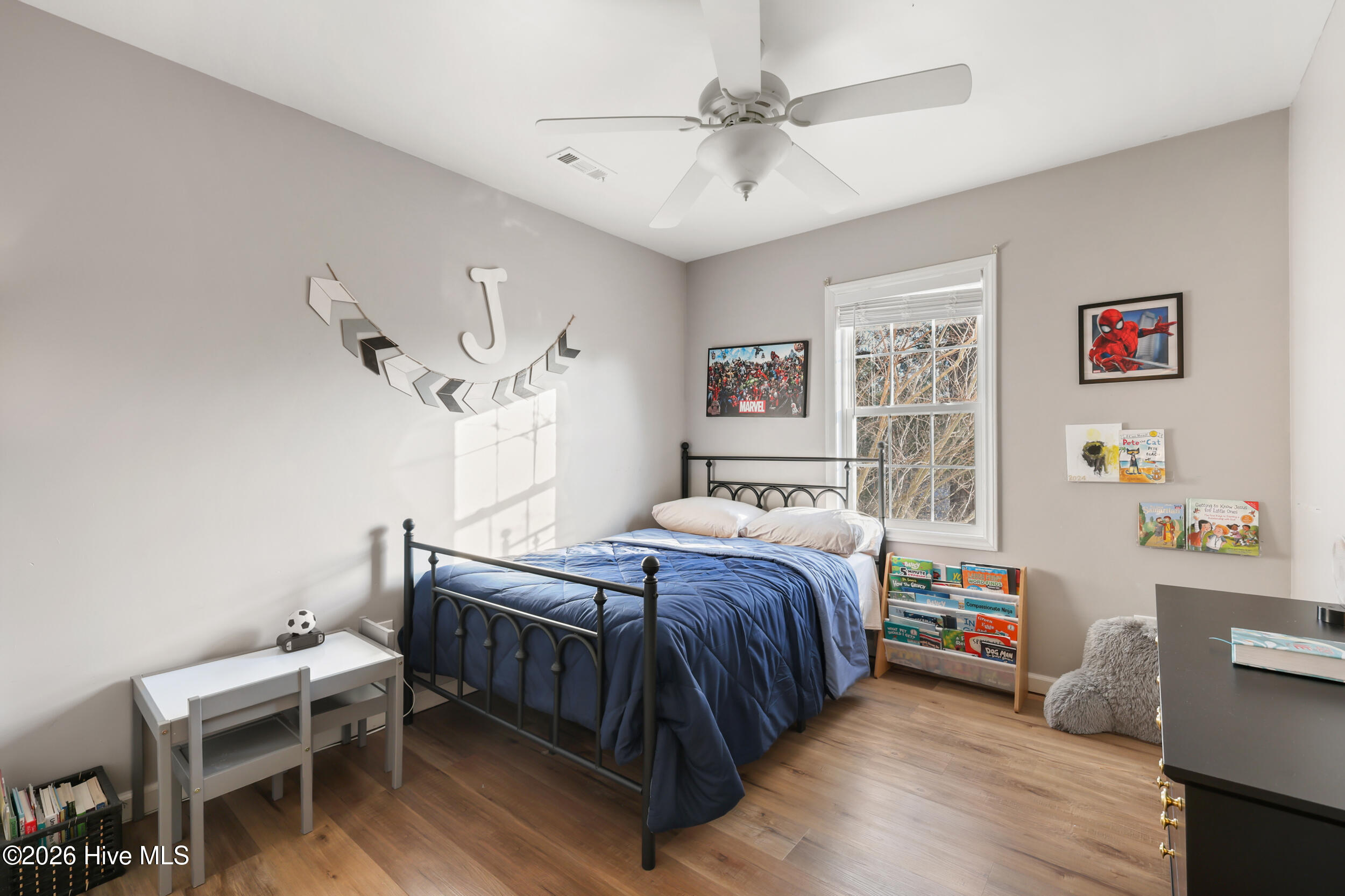 100554652 | Photo 23