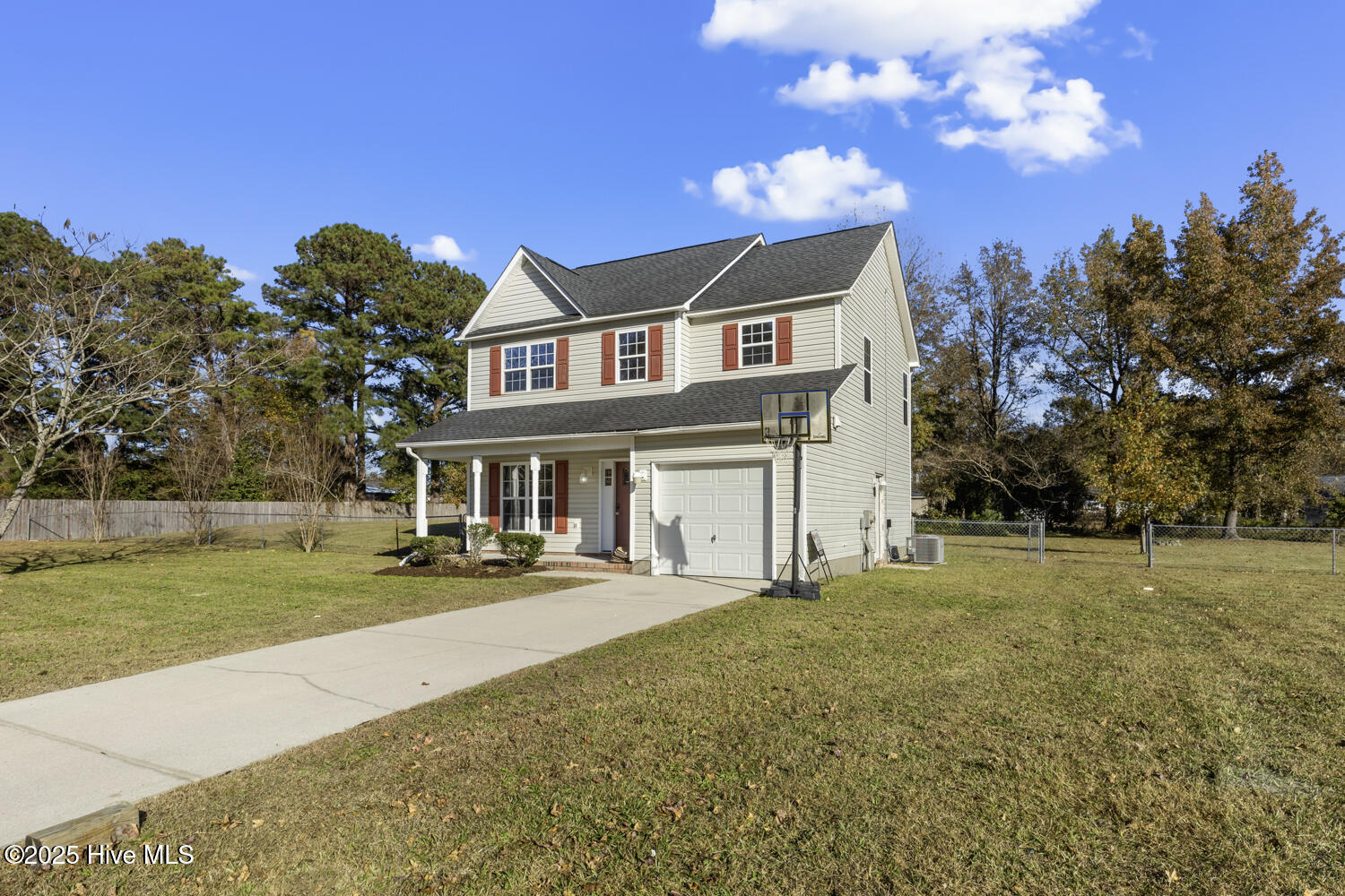 100541335 | Photo 35