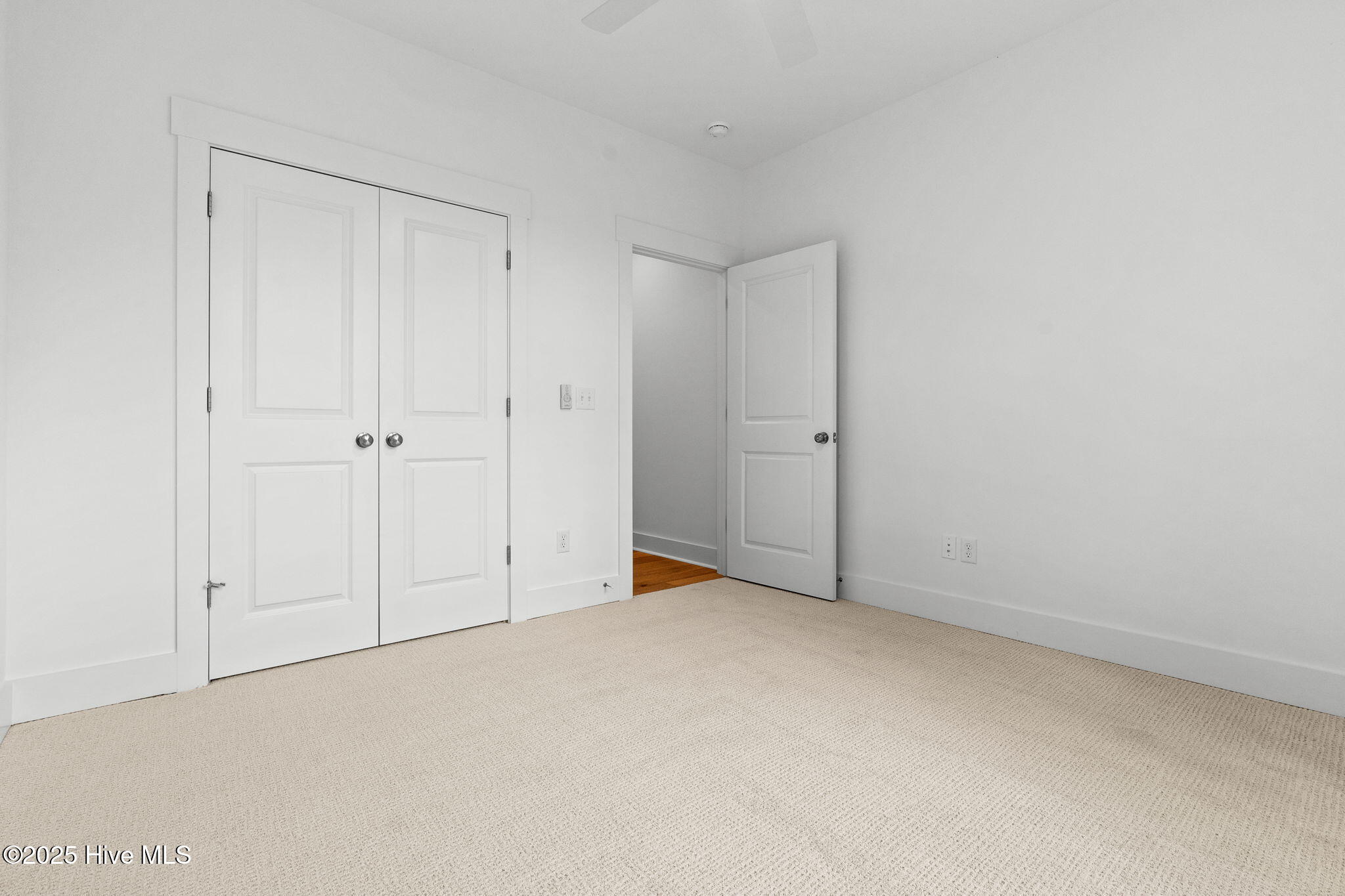 100530542 | Photo 38