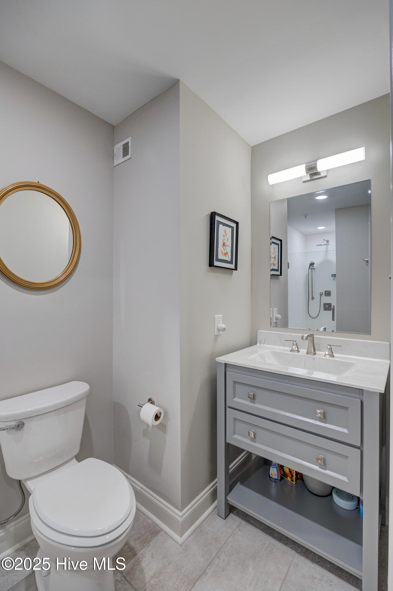 100556750 | Photo 23