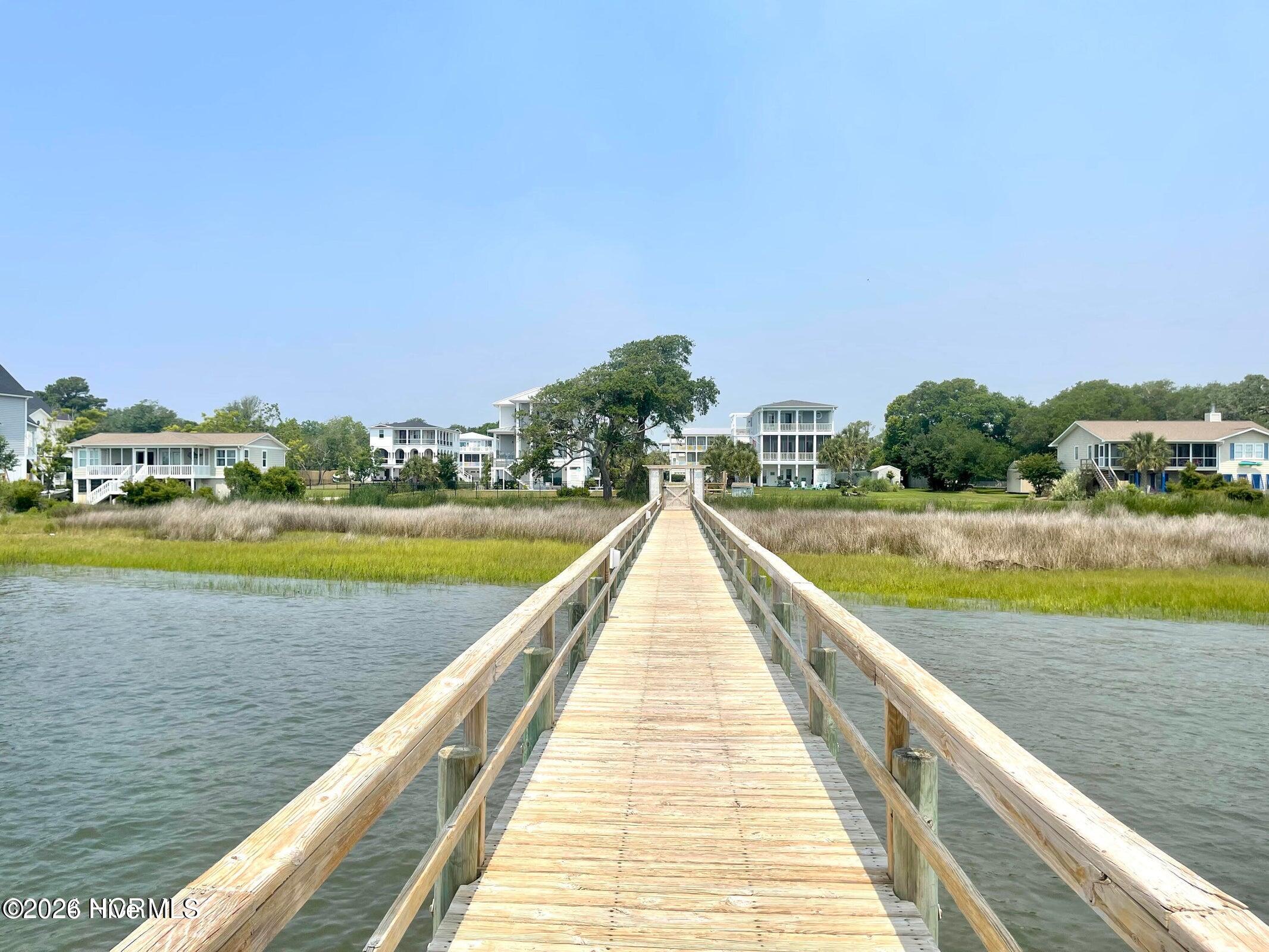 100550265 | Photo 93