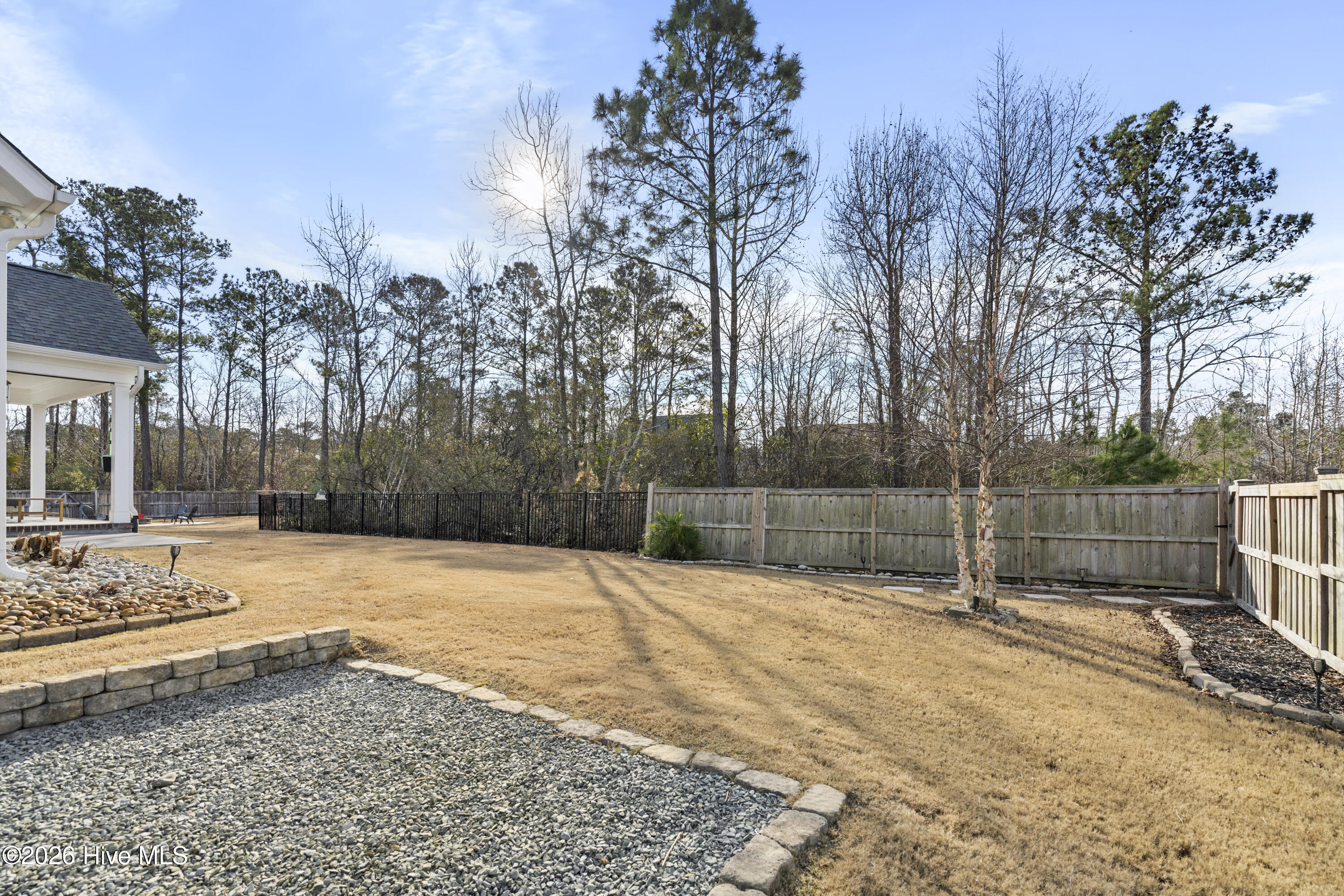 100552467 | Photo 60