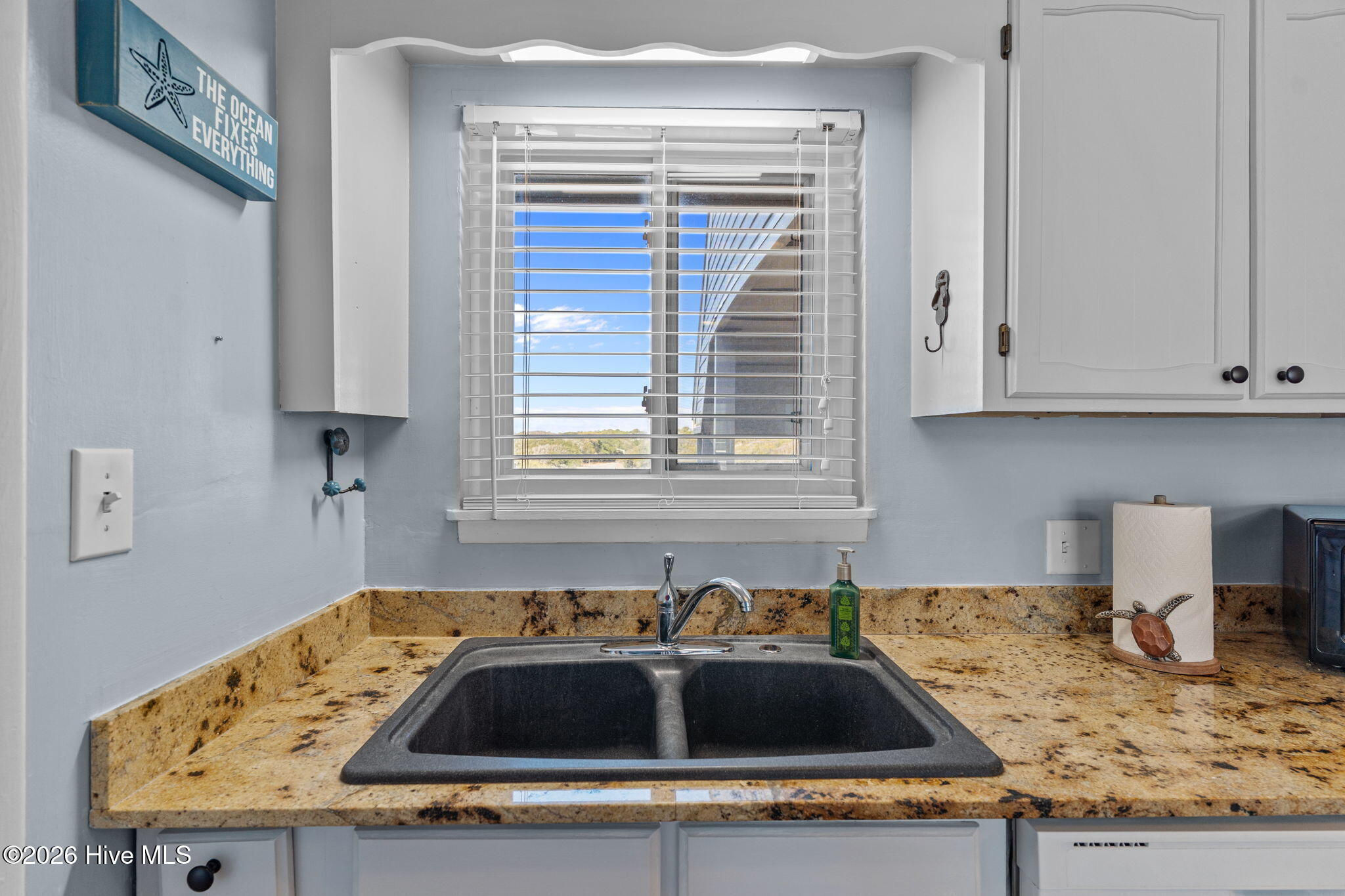 100550399 | Photo 13