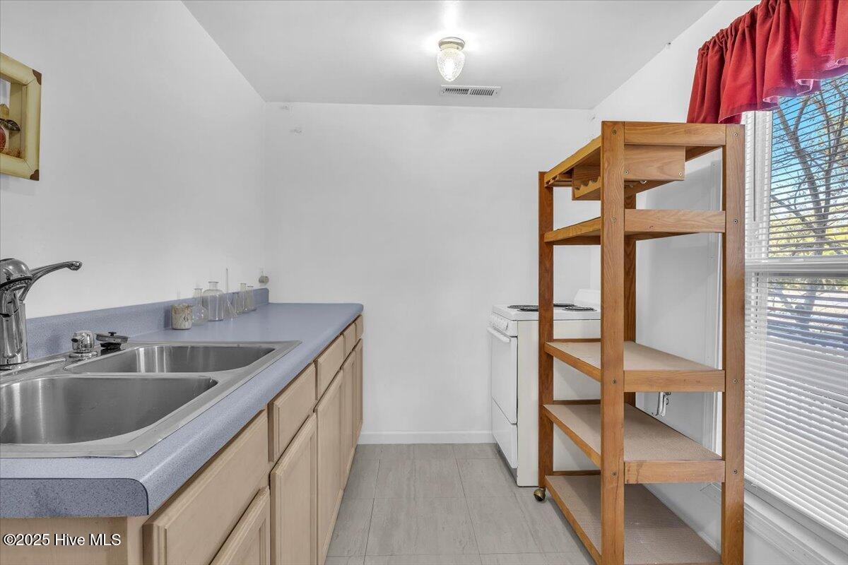 100539108 | Photo 43