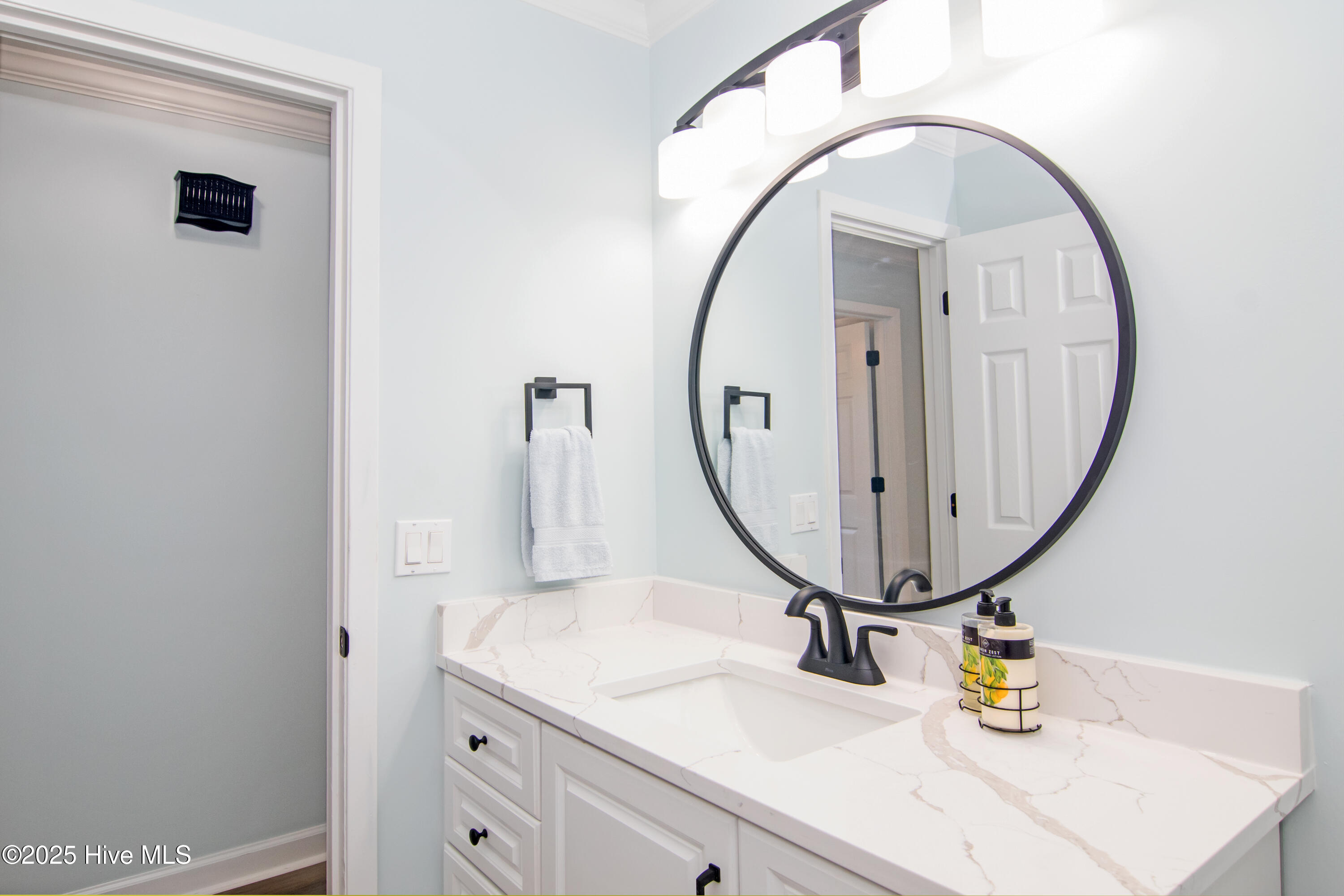 100545586 | Photo 31