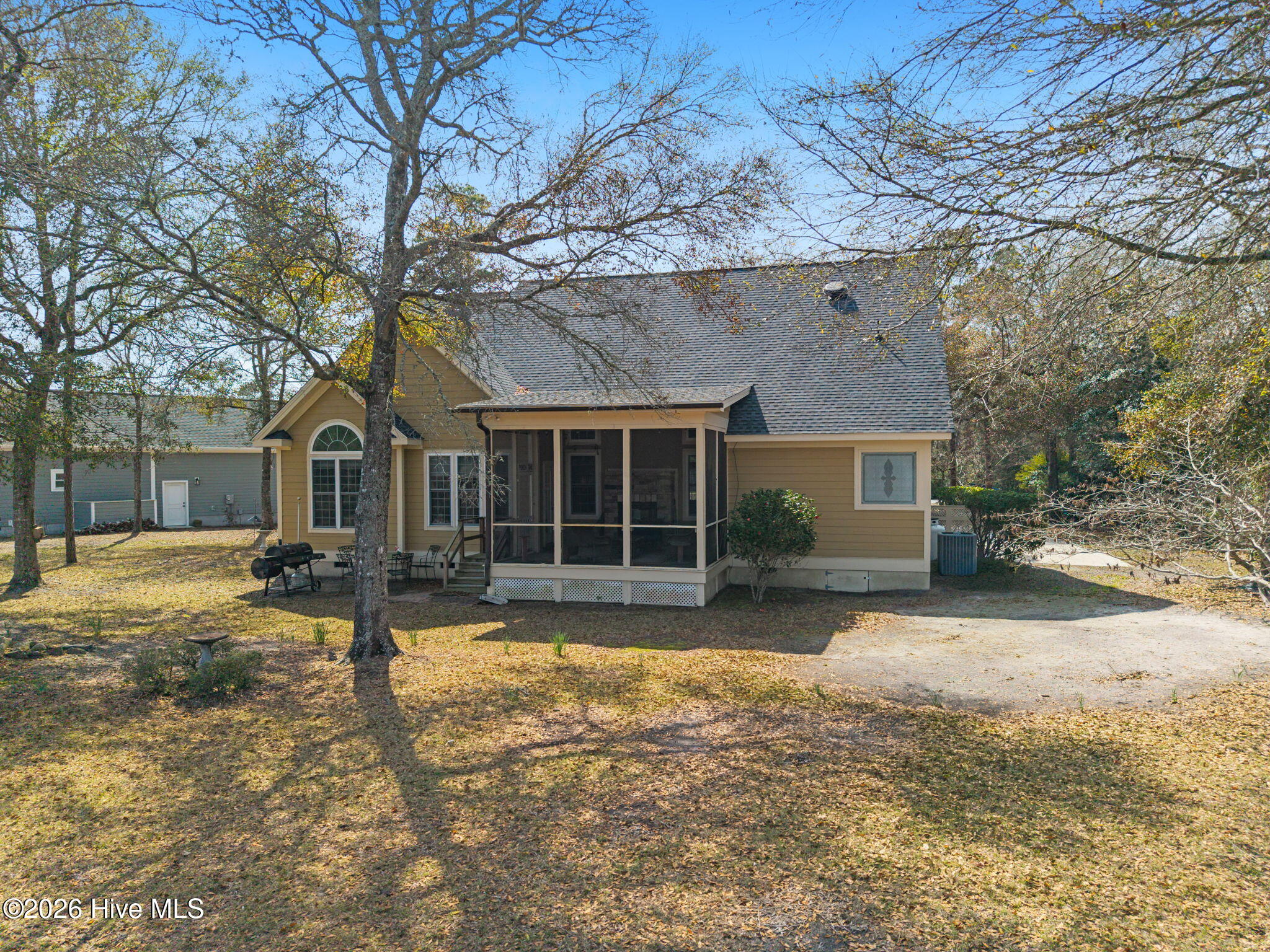 100560894 | Photo 38