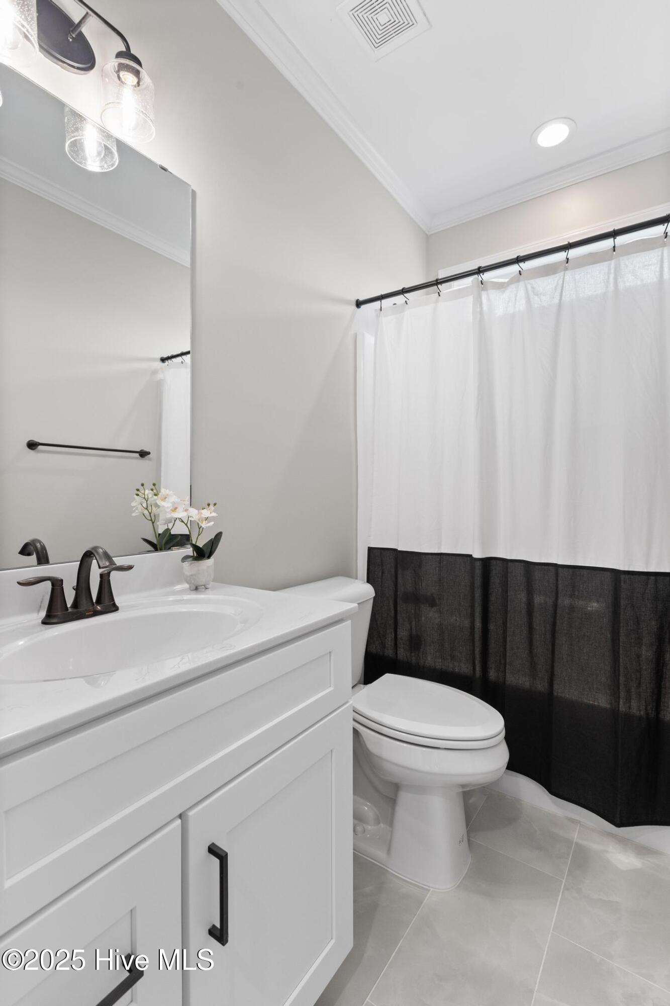 100511238 | Photo 30