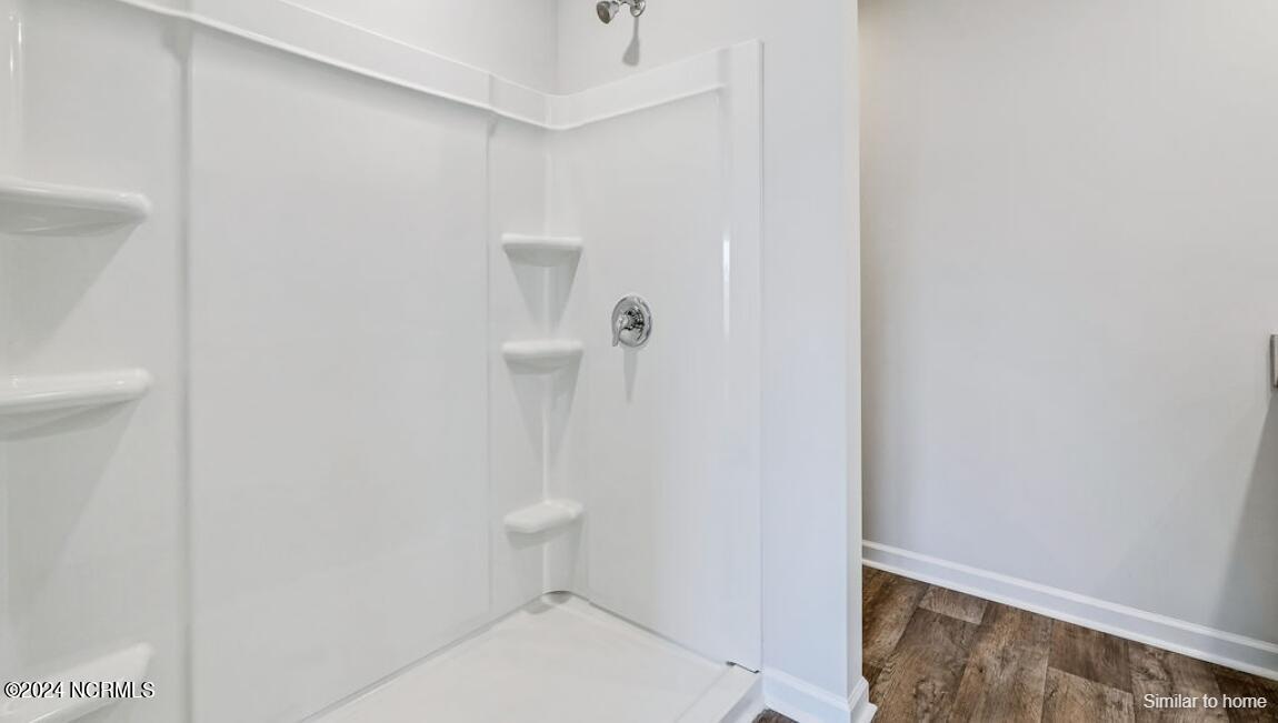 100561783 | Photo 27