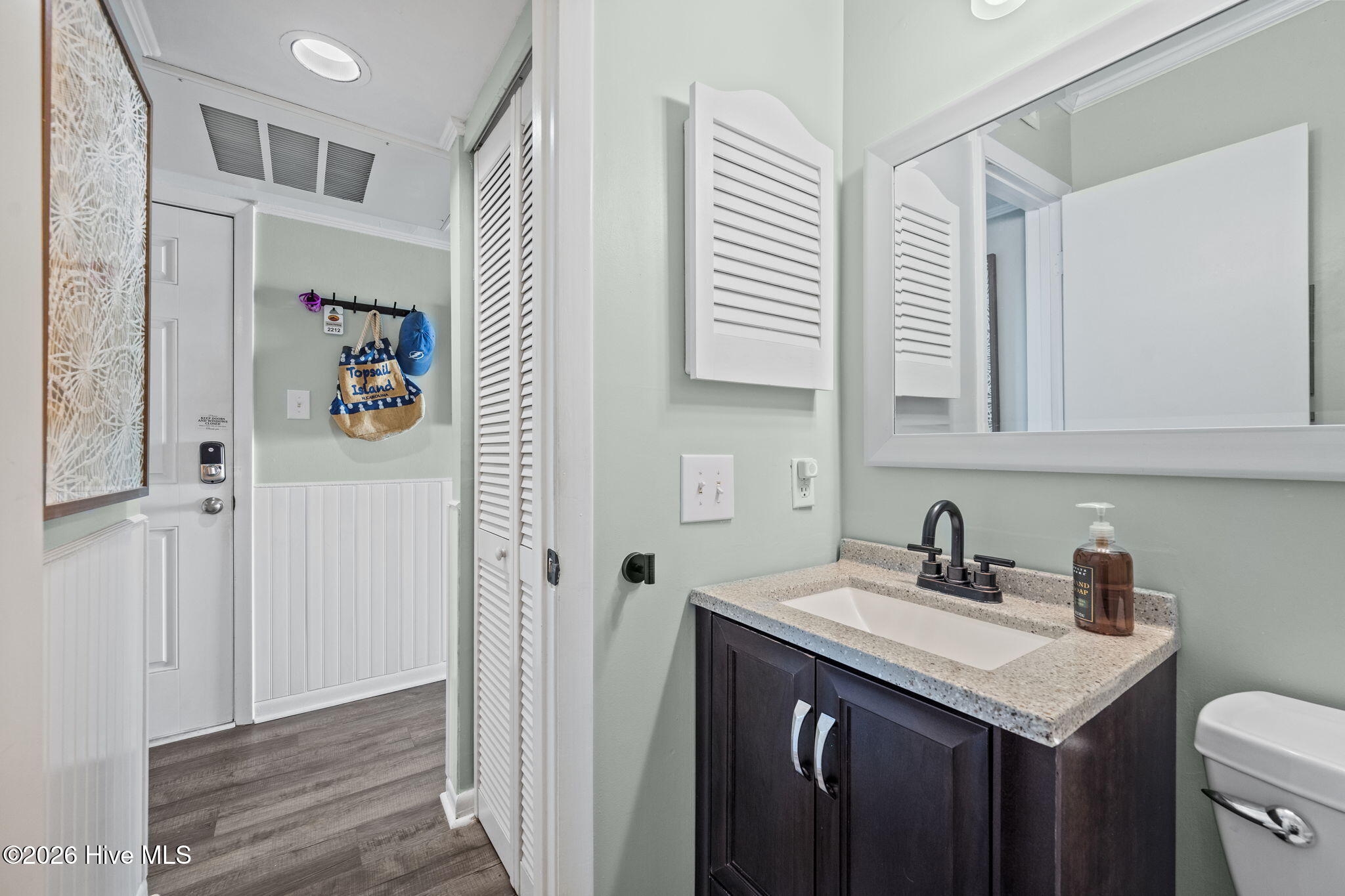 100559924 | Photo 24