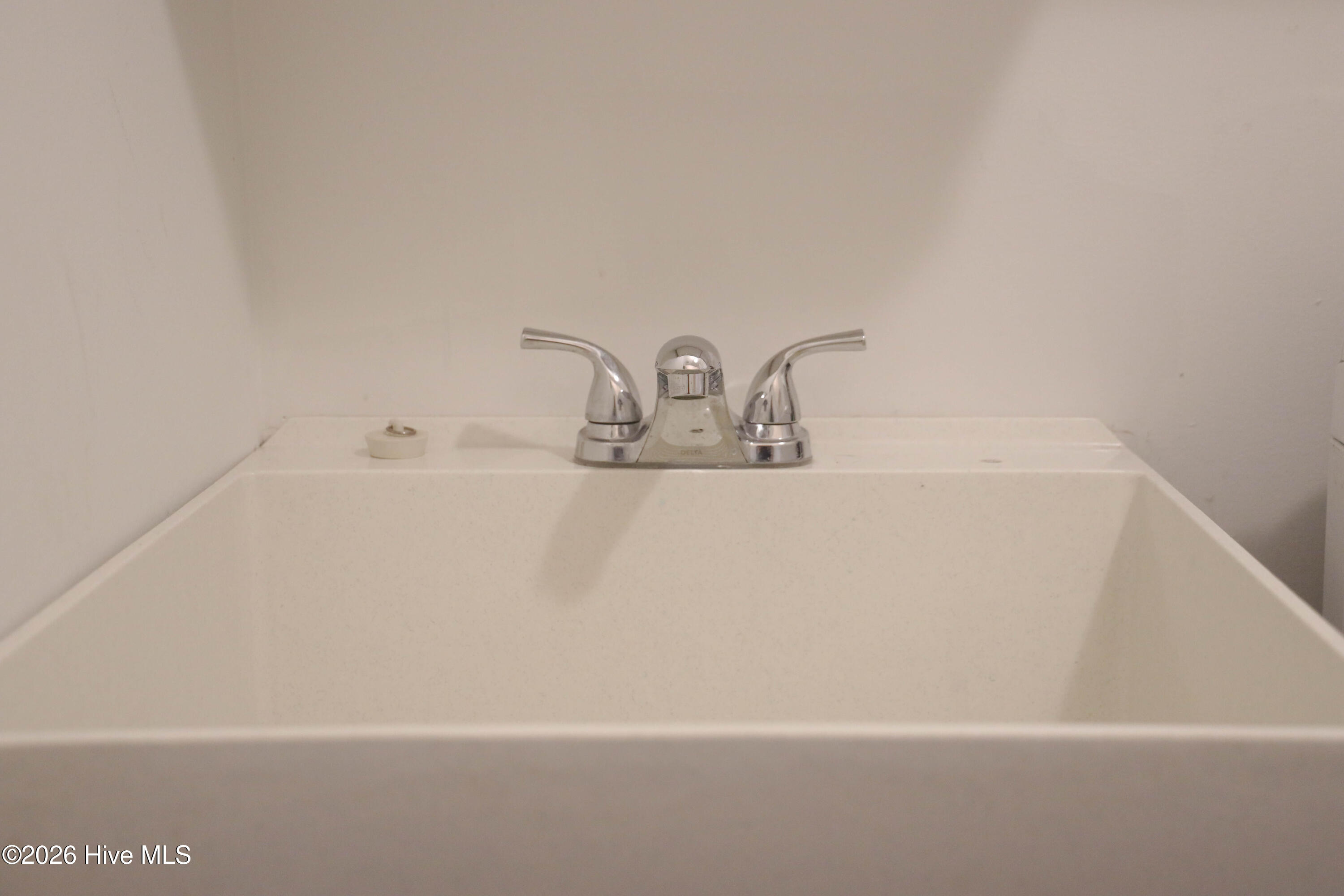 100549521 | Photo 75