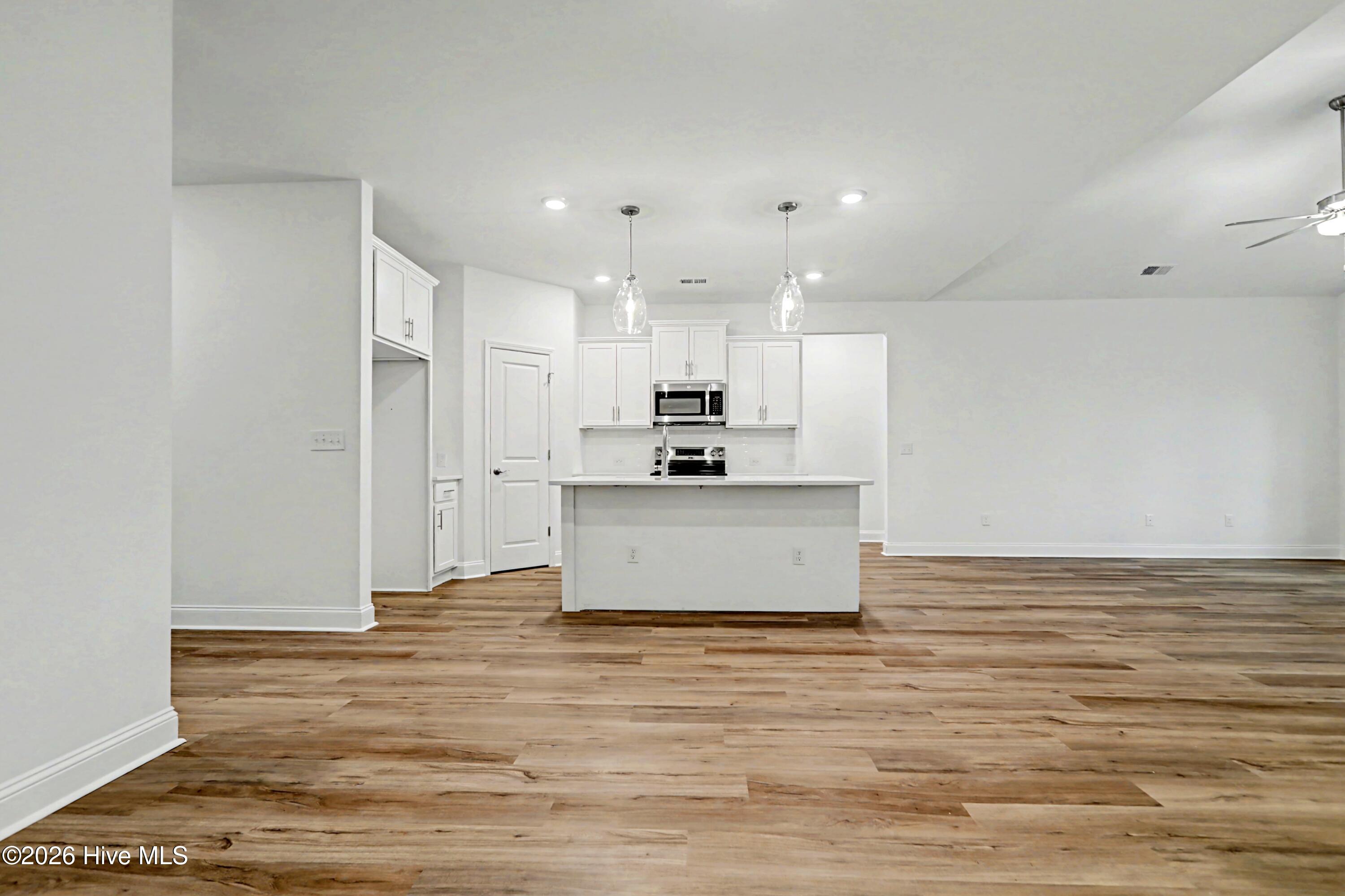 100555122 | Photo 10