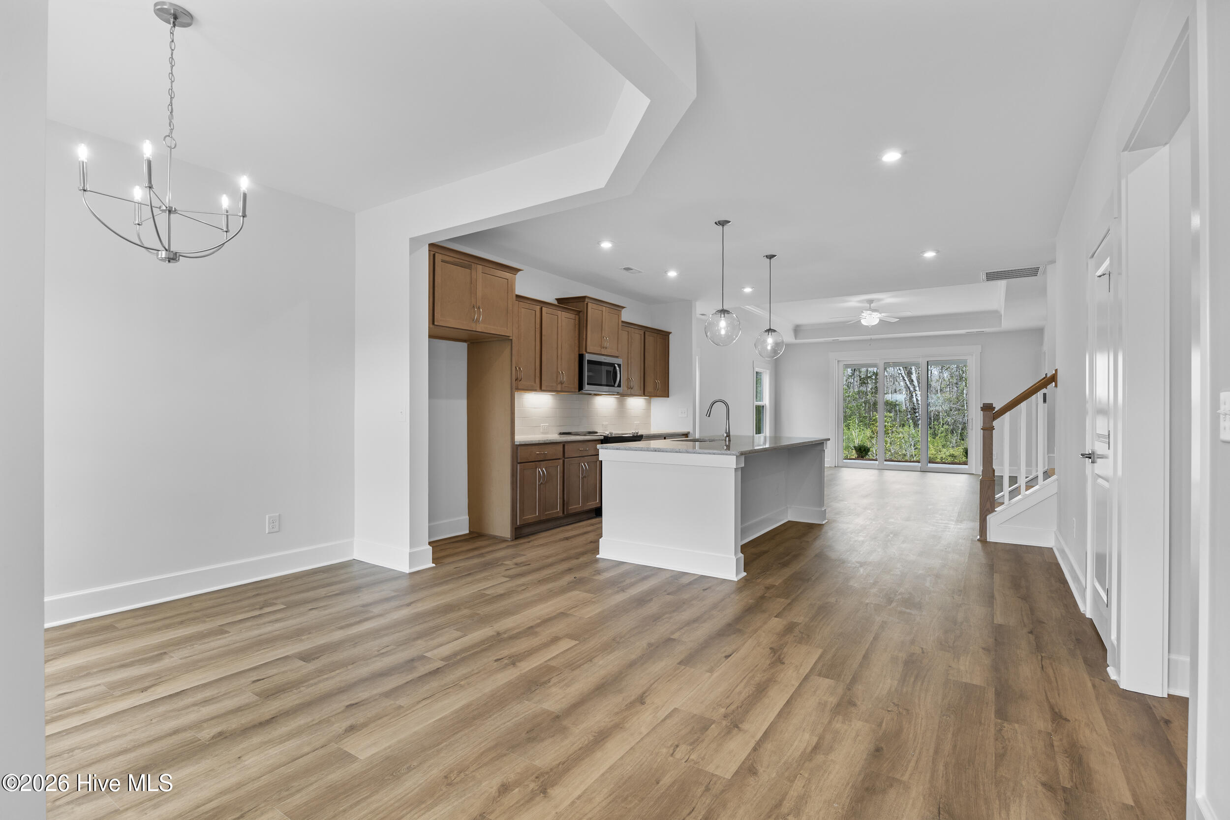 100523134 | Photo 18