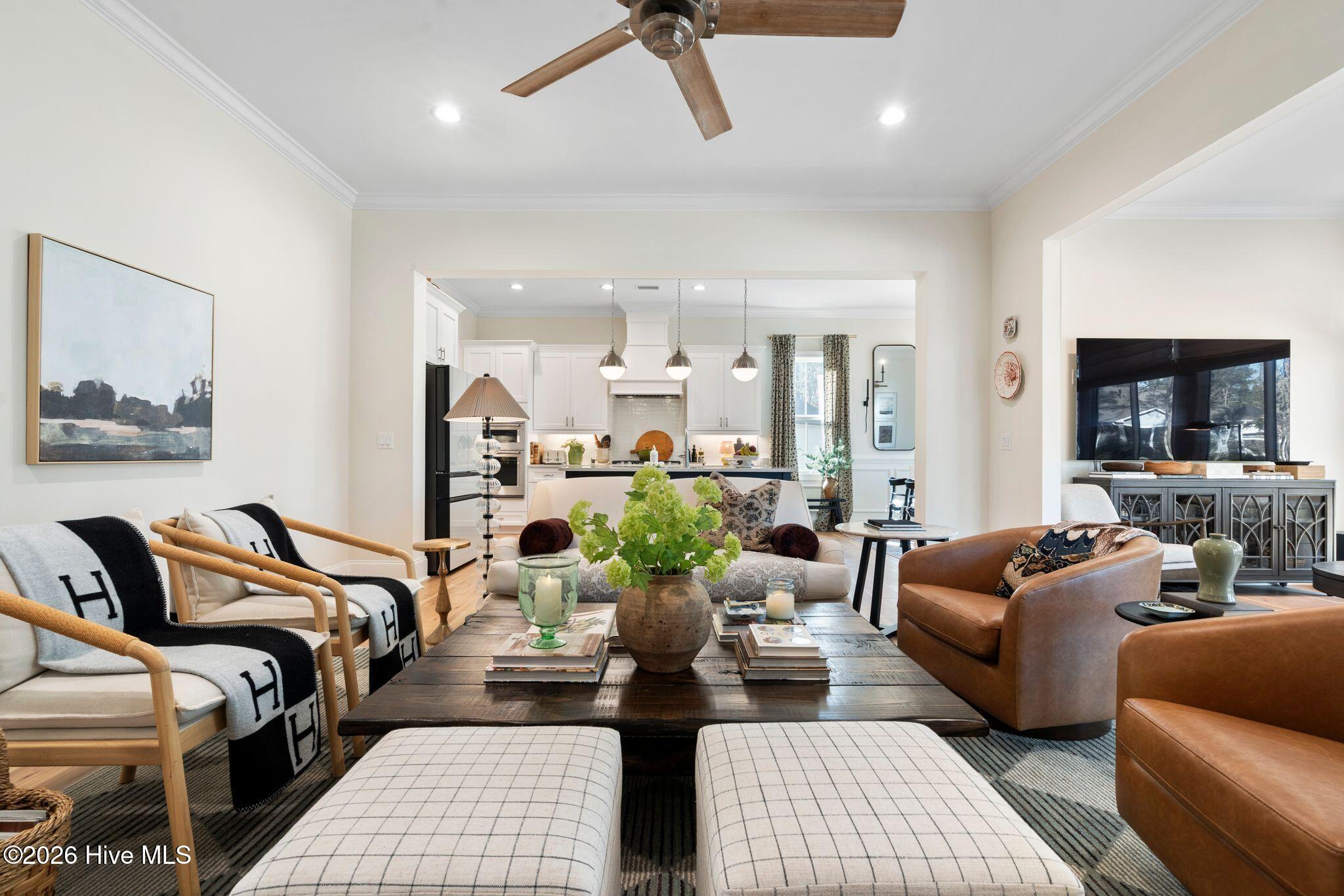 100551668 | Photo 18