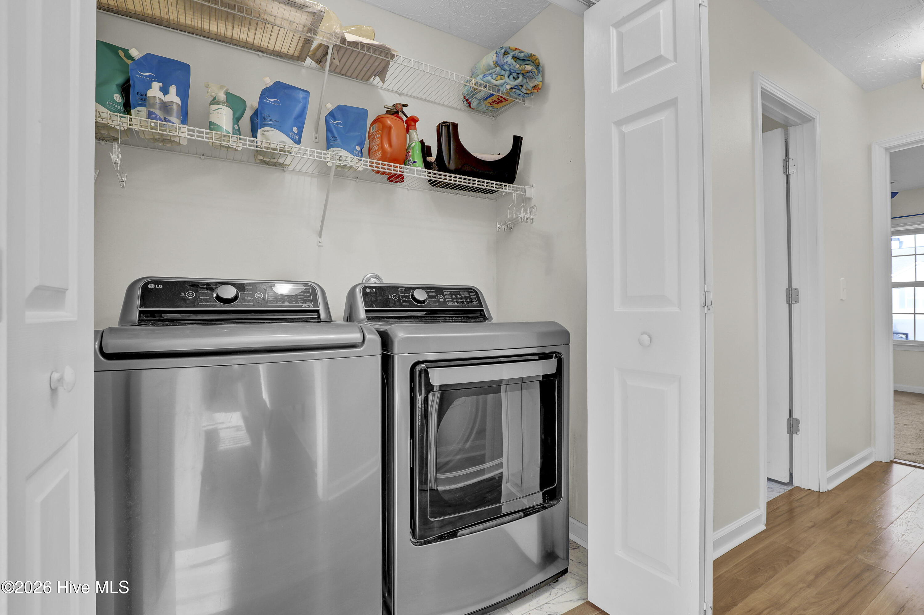 100550562 | Photo 16