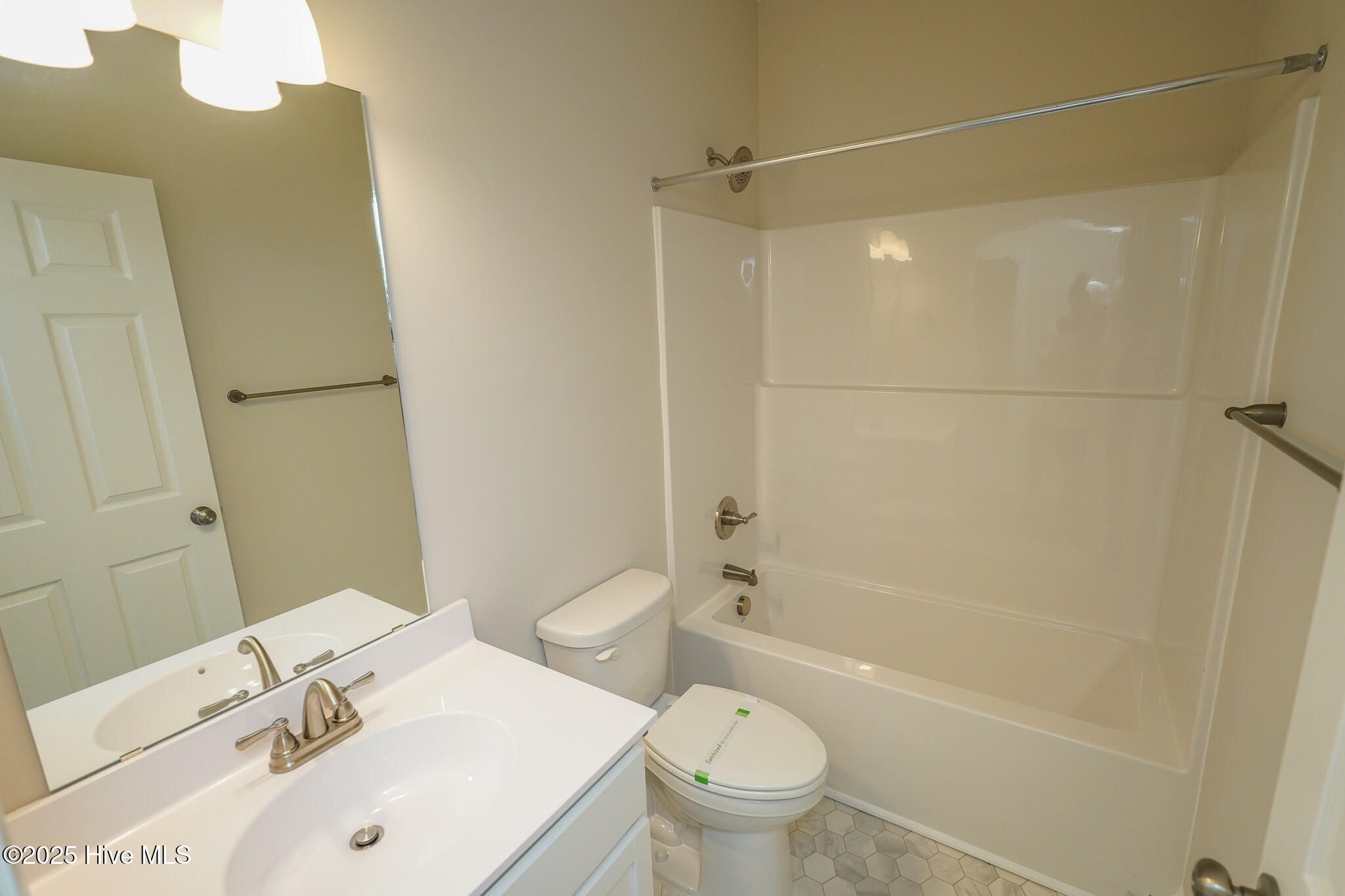 100488193 | Photo 12