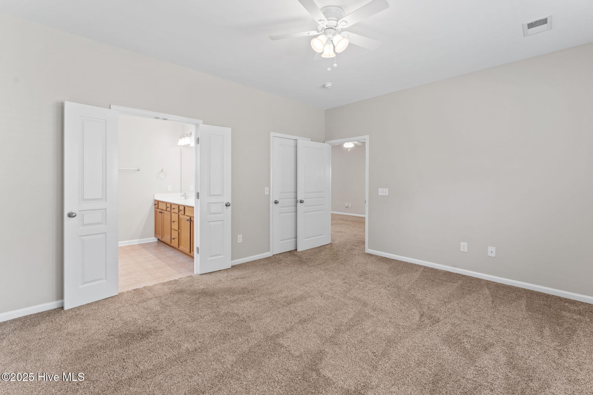 100520190 | Photo 36