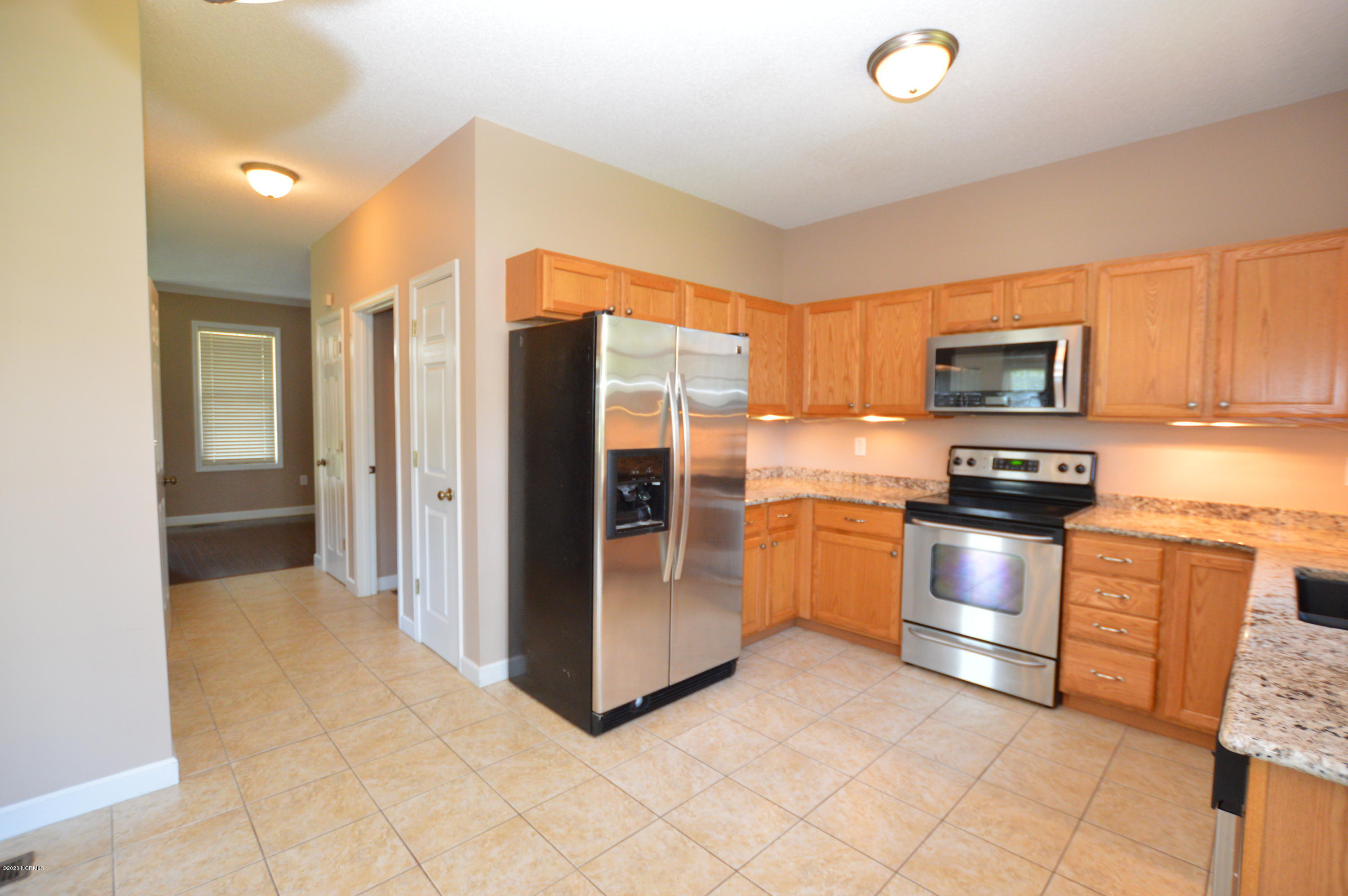 100565813 | Photo 10