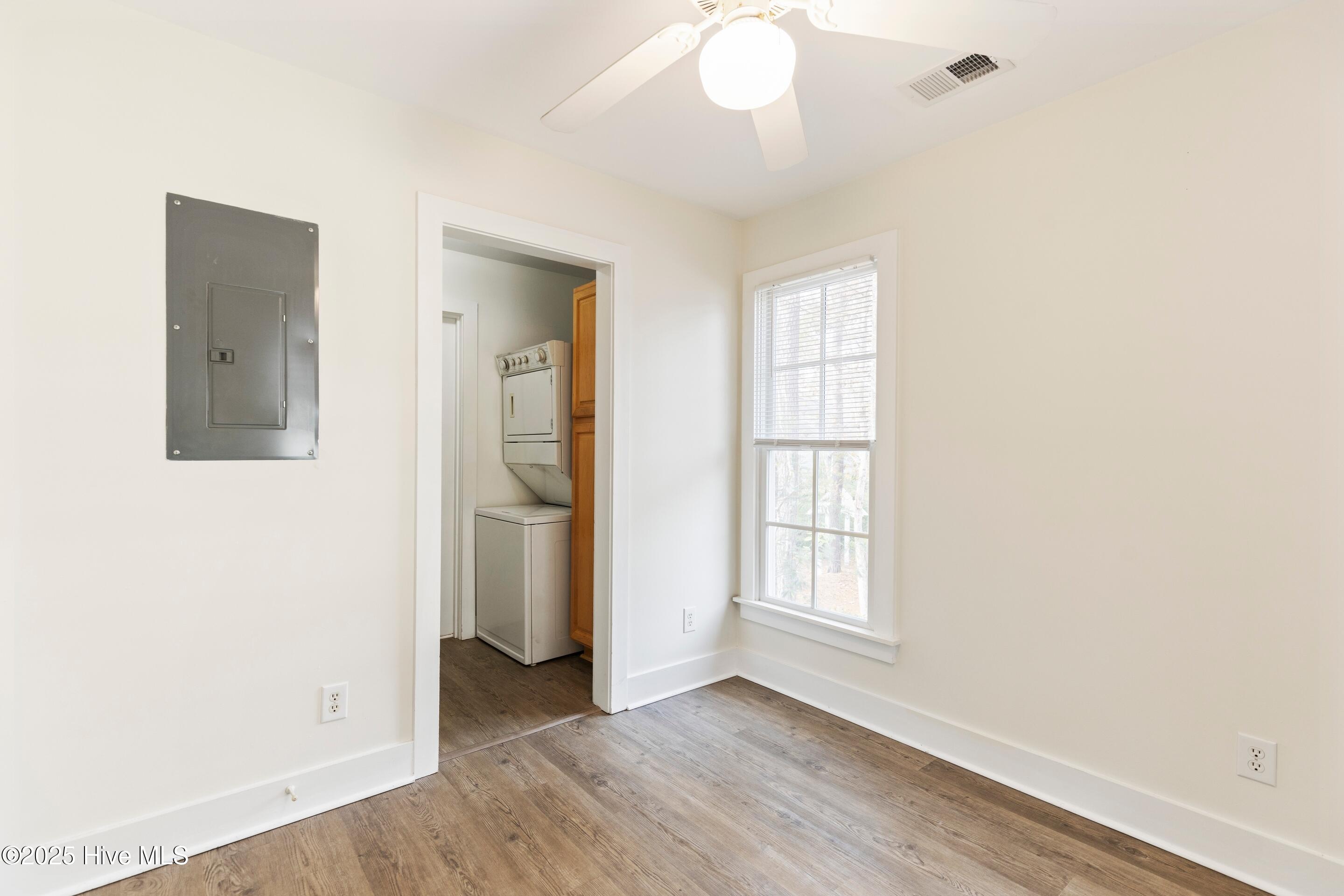 100534739 | Photo 30