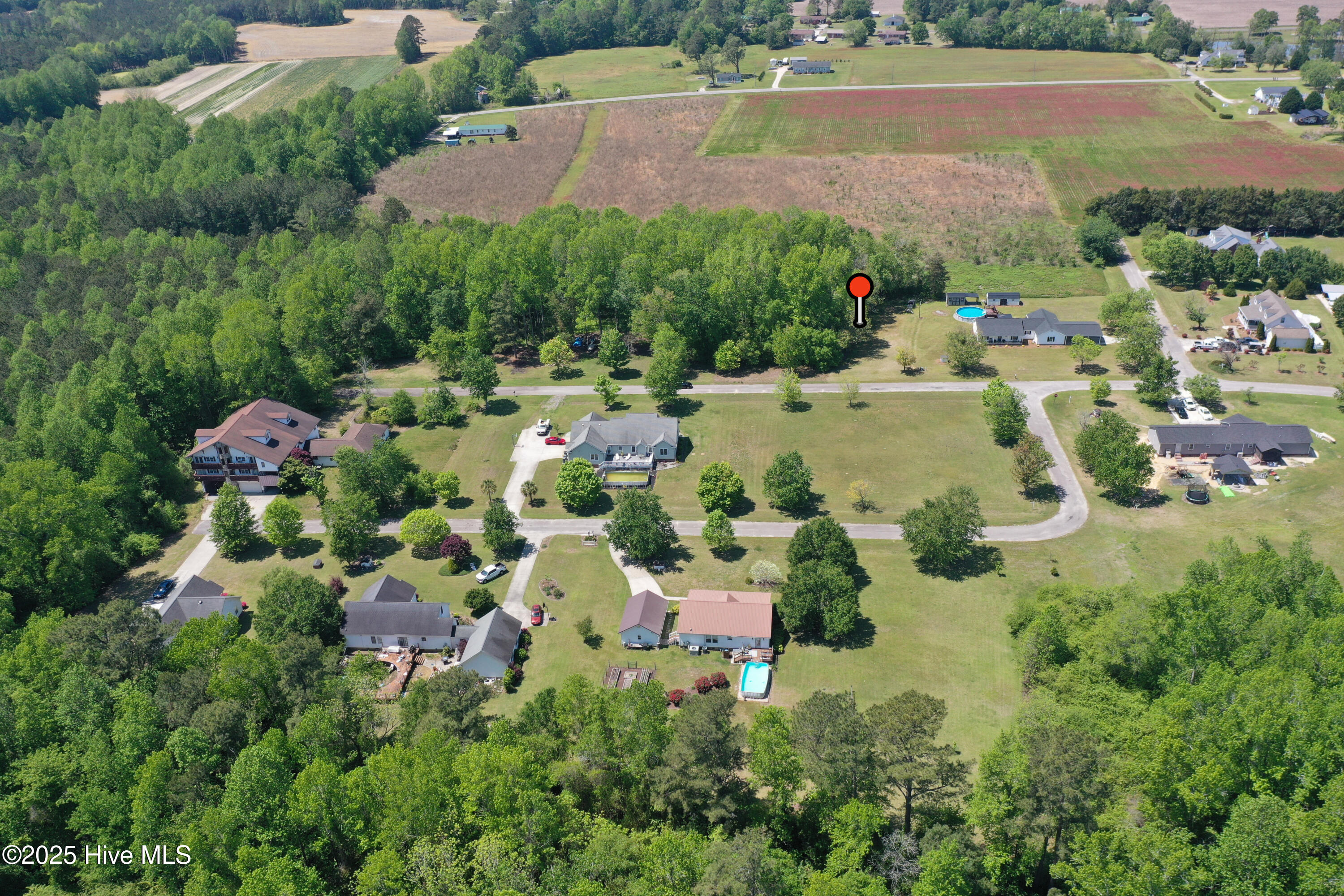 100502327 | Photo 16