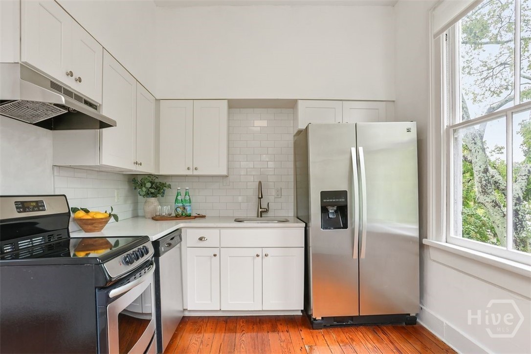 123 W Charlton Street 5