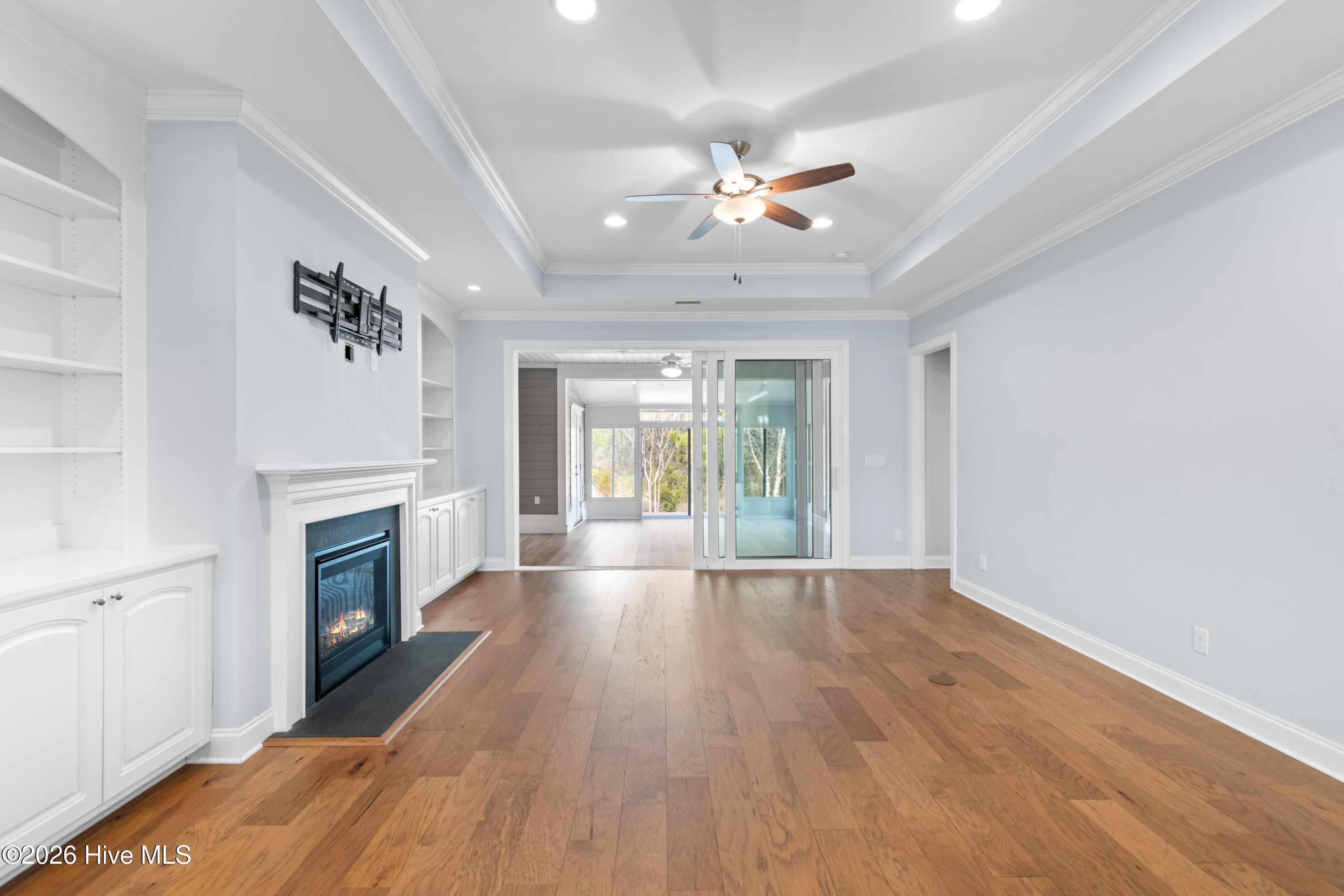 100549158 | Photo 12