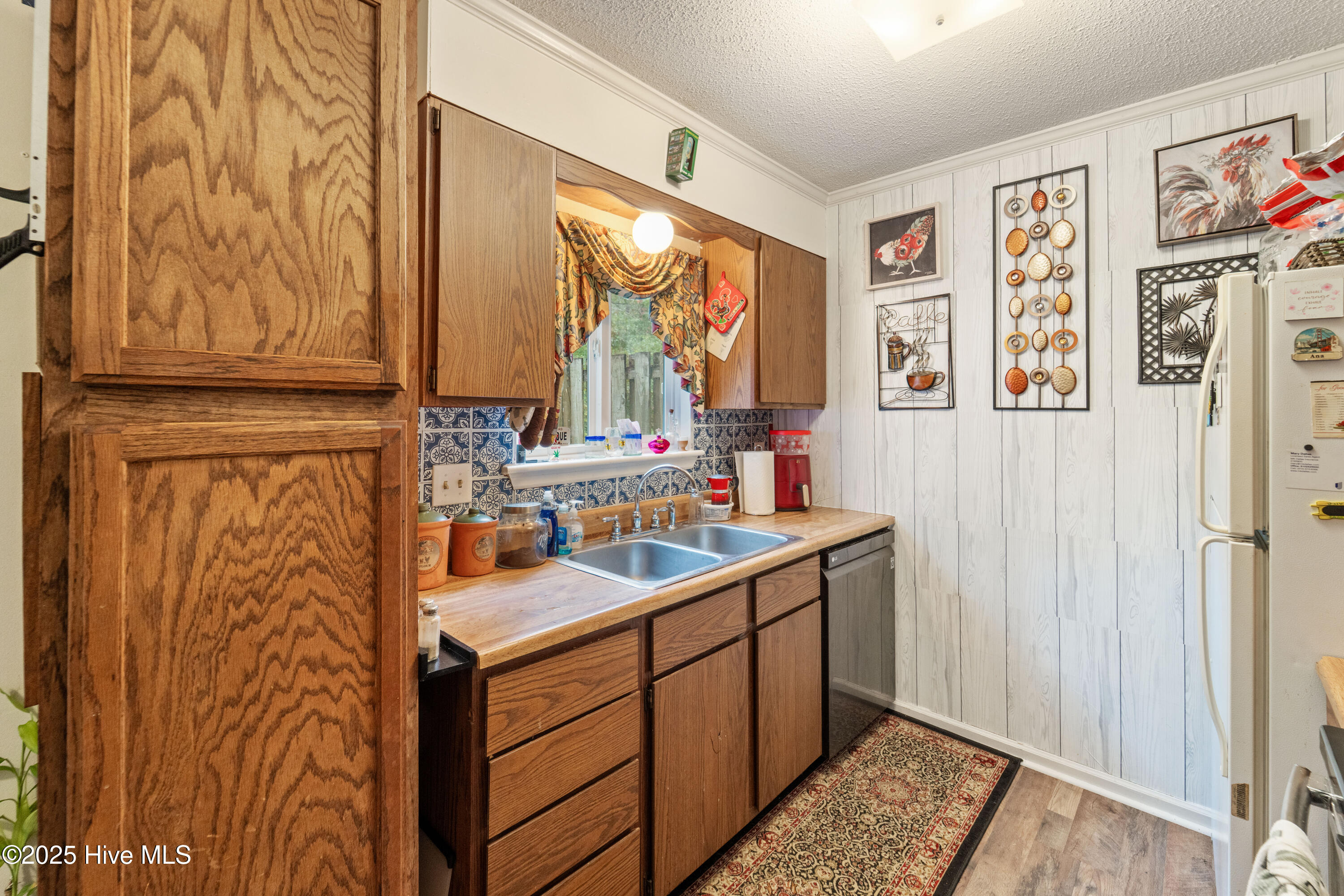 100538926 | Photo 31