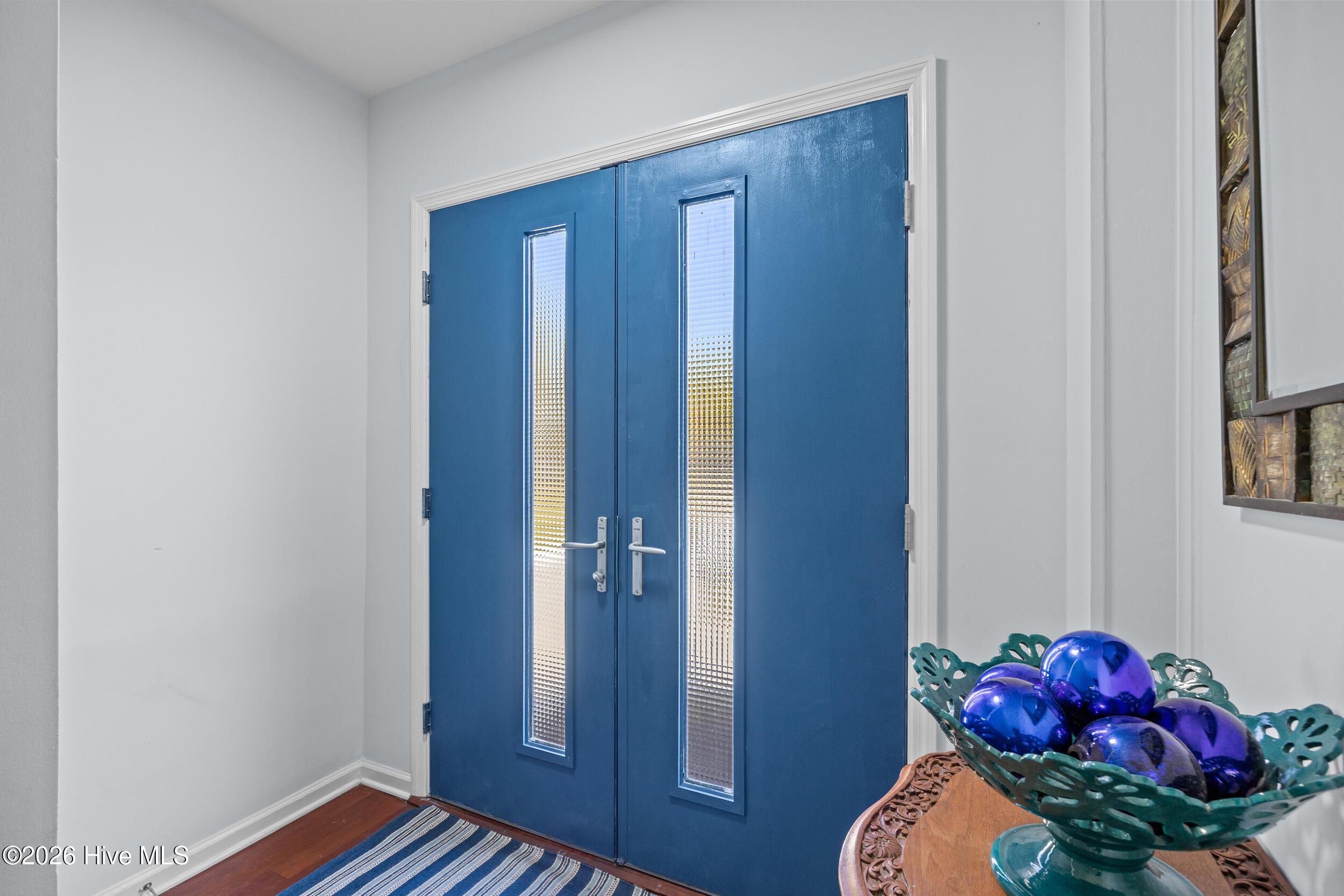 100564811 | Photo 61