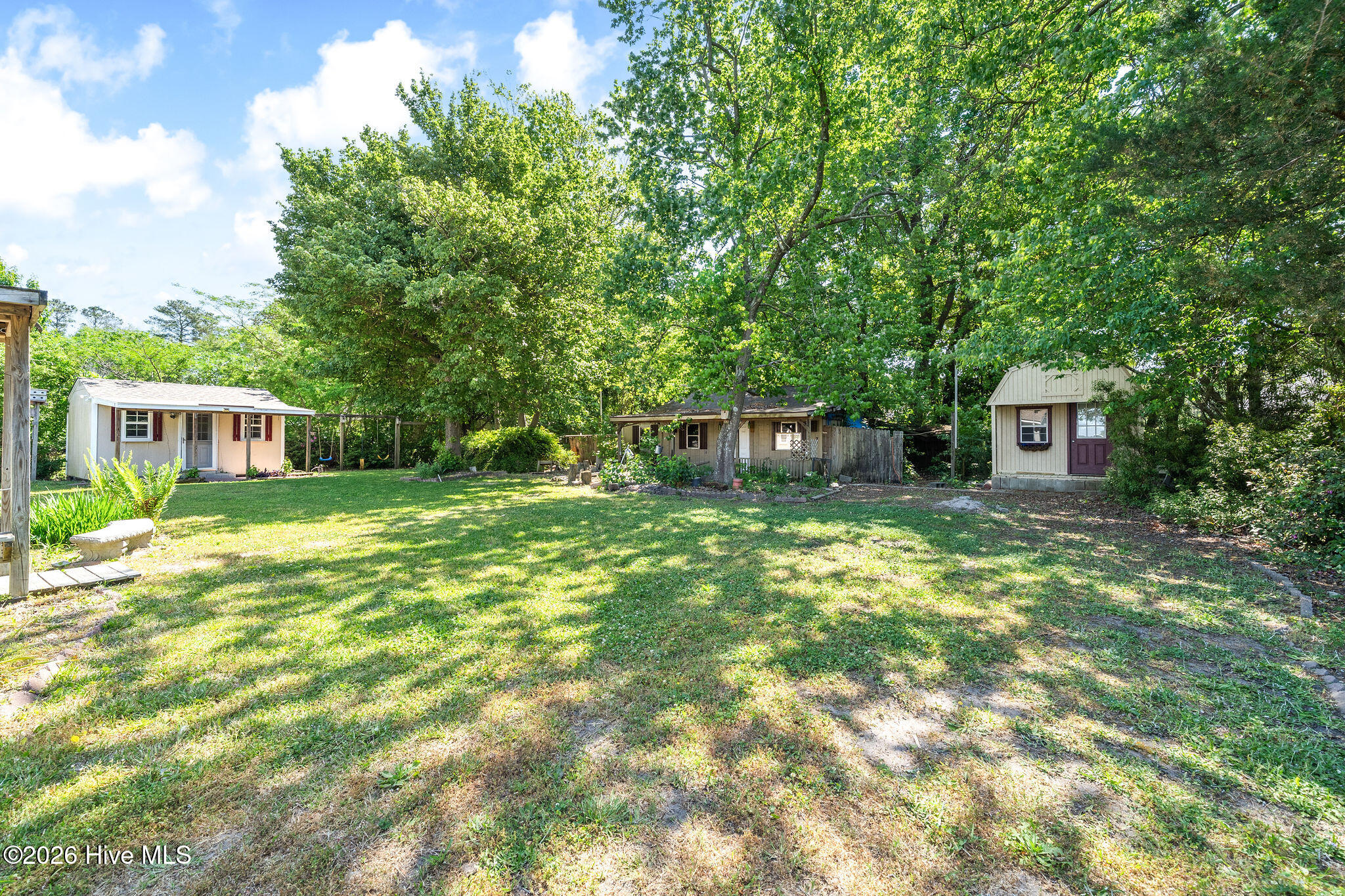 100568414 | Photo 30